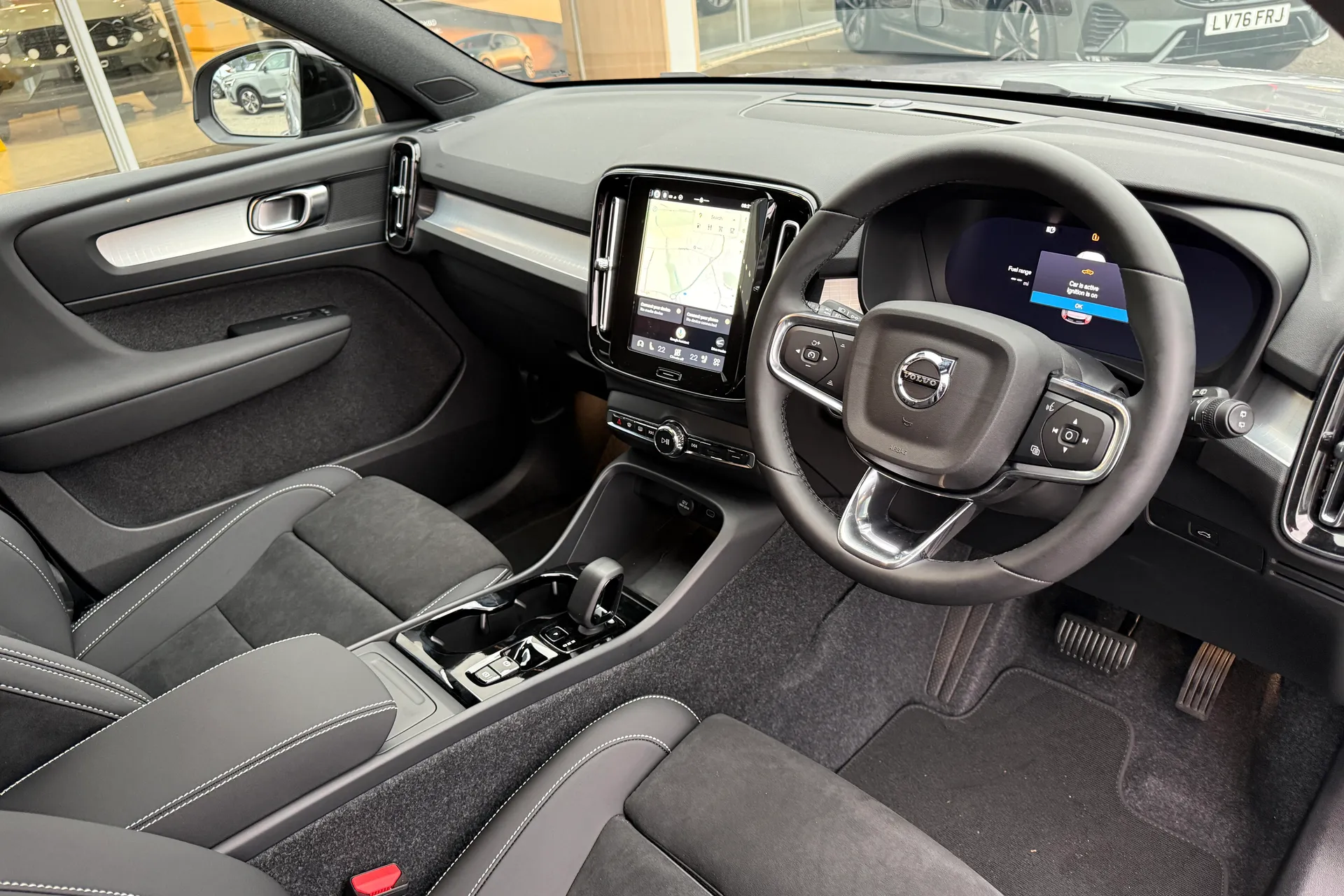 Volvo XC40 thumbnail image number 6