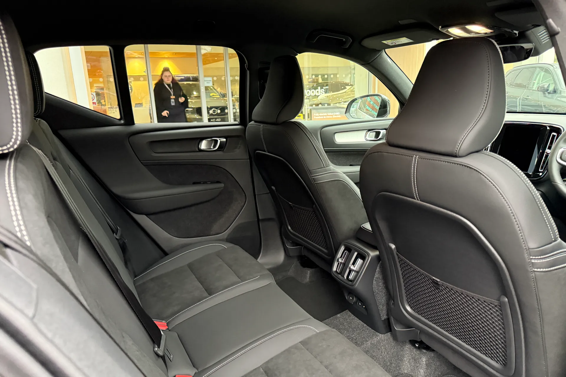 Volvo XC40 thumbnail image number 23