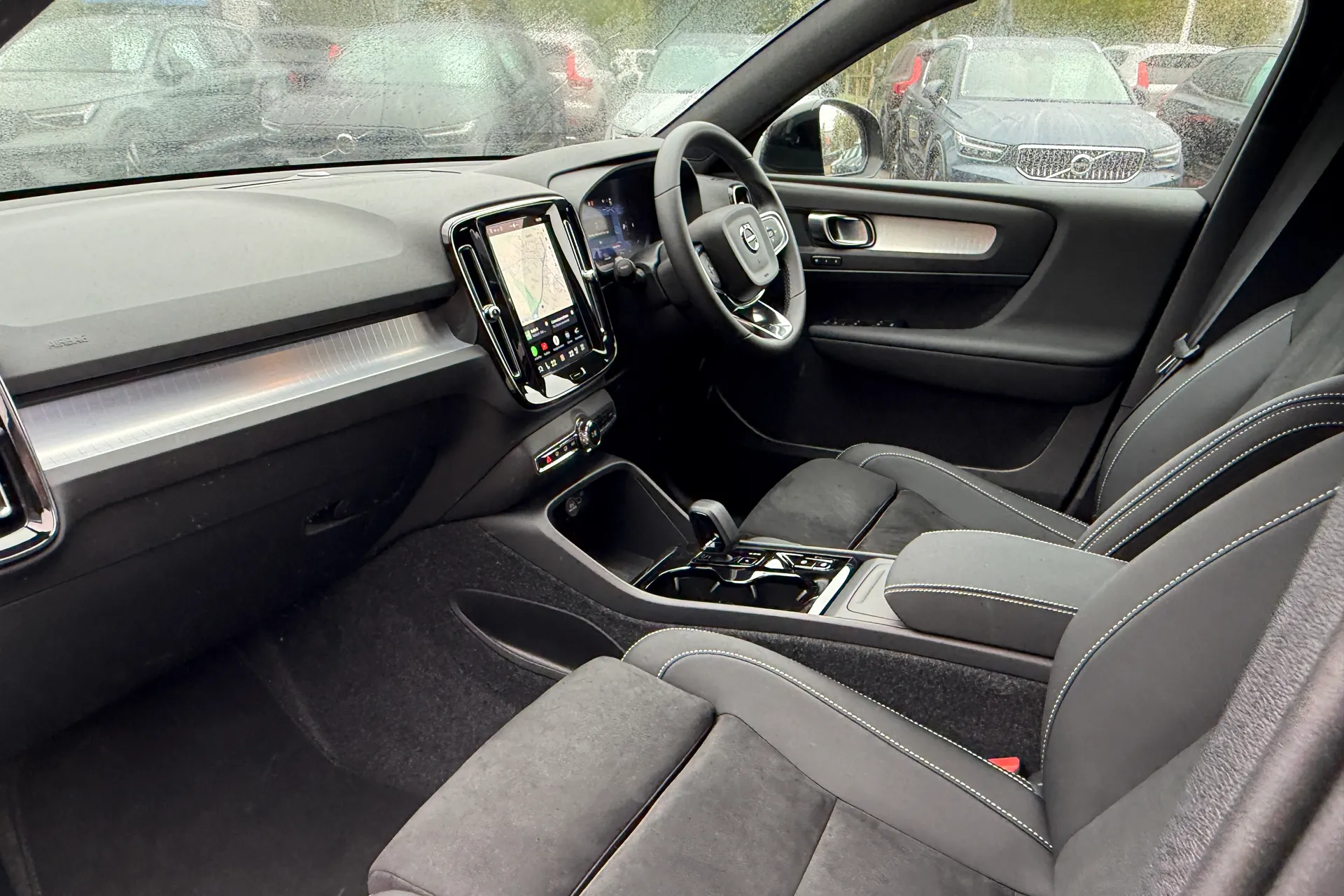 Volvo XC40 thumbnail image number 27