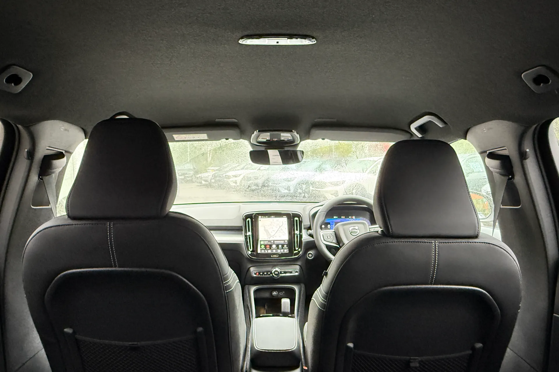 Volvo XC40 thumbnail image number 22