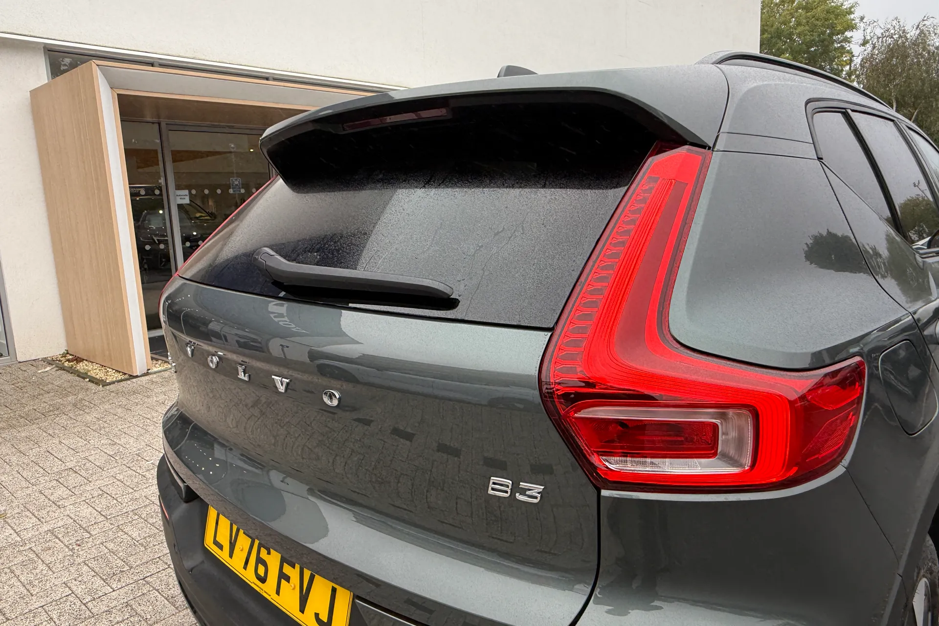 Volvo XC40 thumbnail image number 18