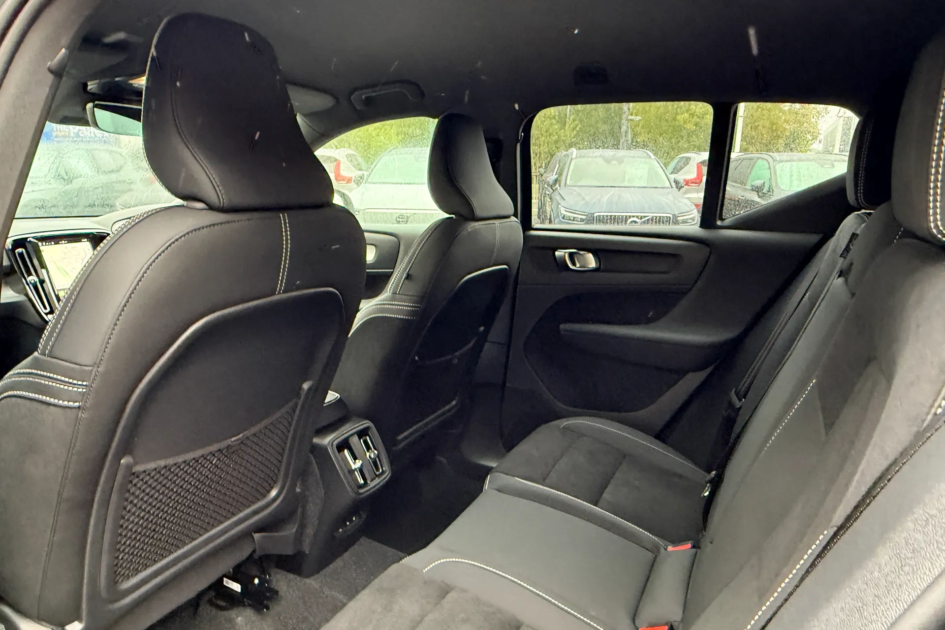 Volvo XC40 thumbnail image number 29