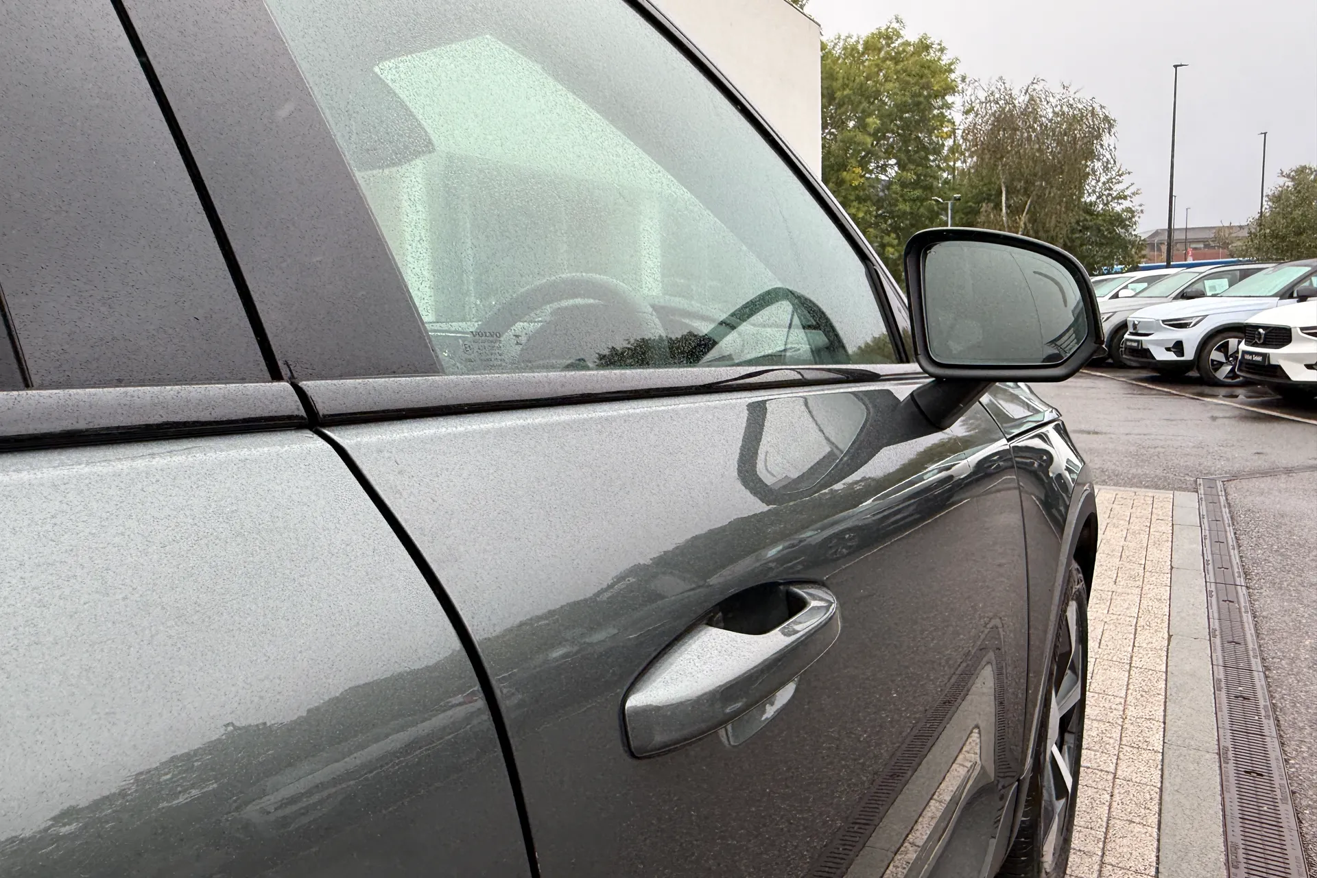 Volvo XC40 thumbnail image number 15