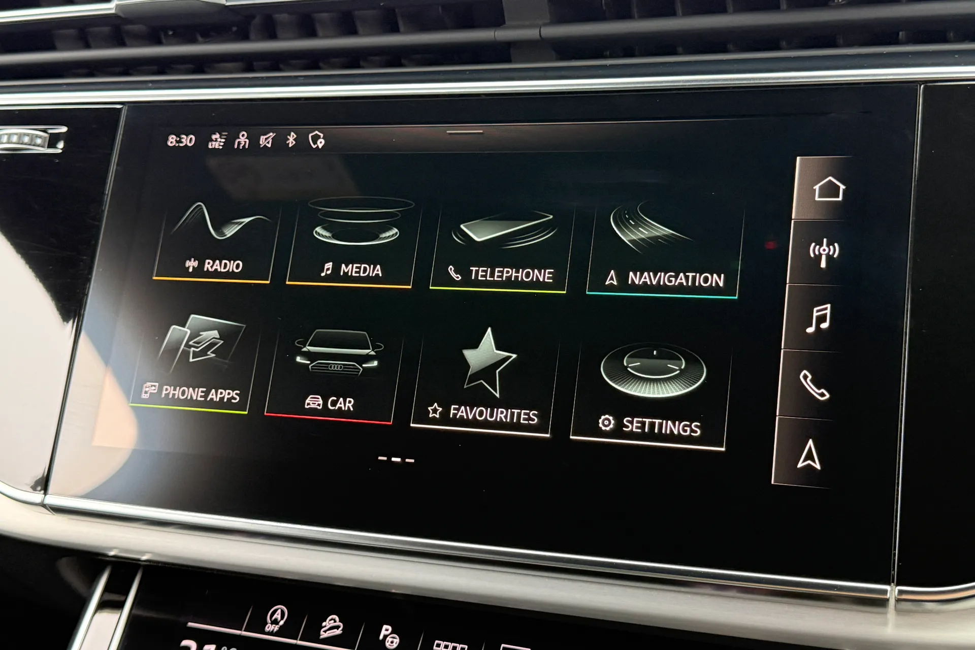Audi Q7 thumbnail image number 18