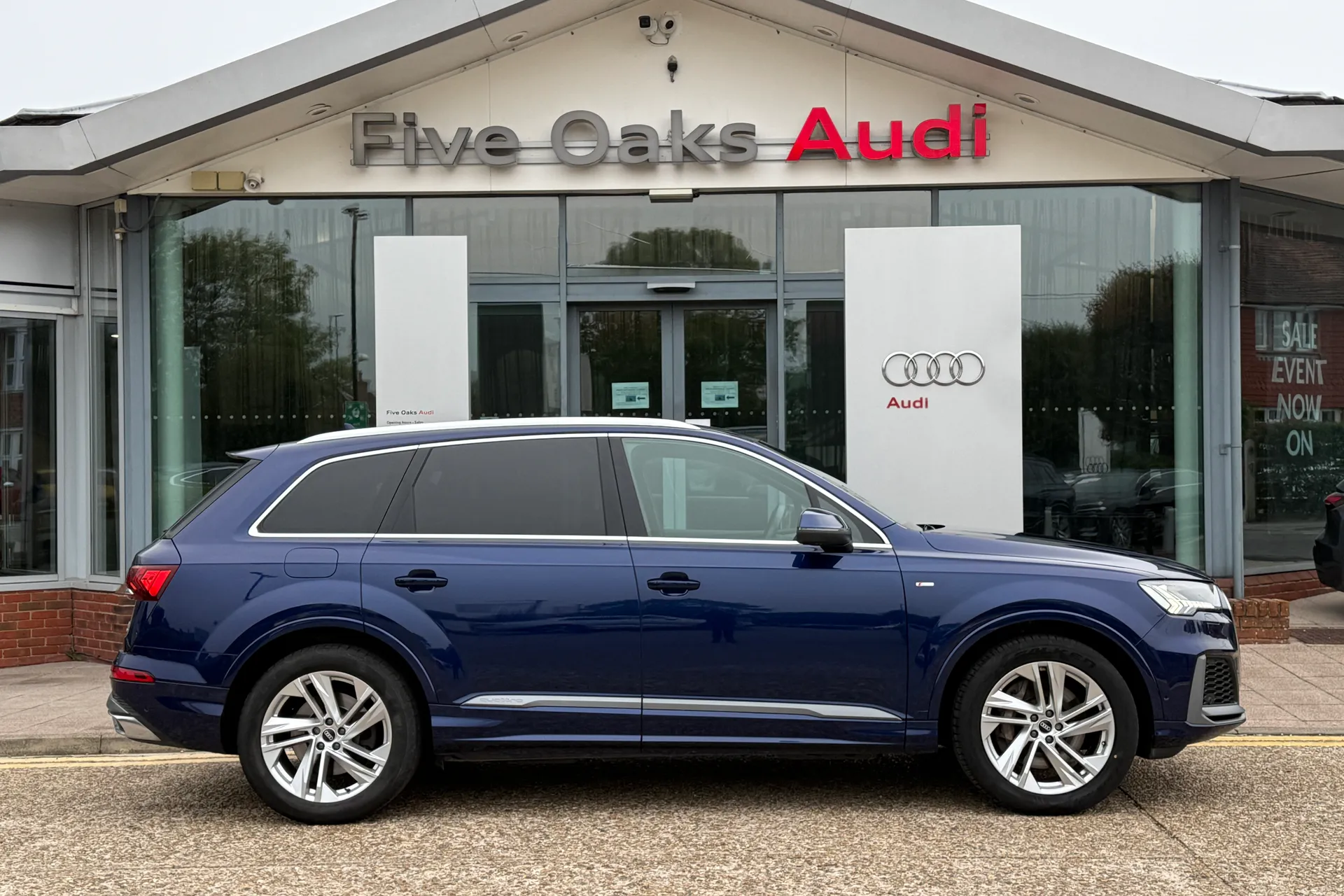 Audi Q7 thumbnail image number 2