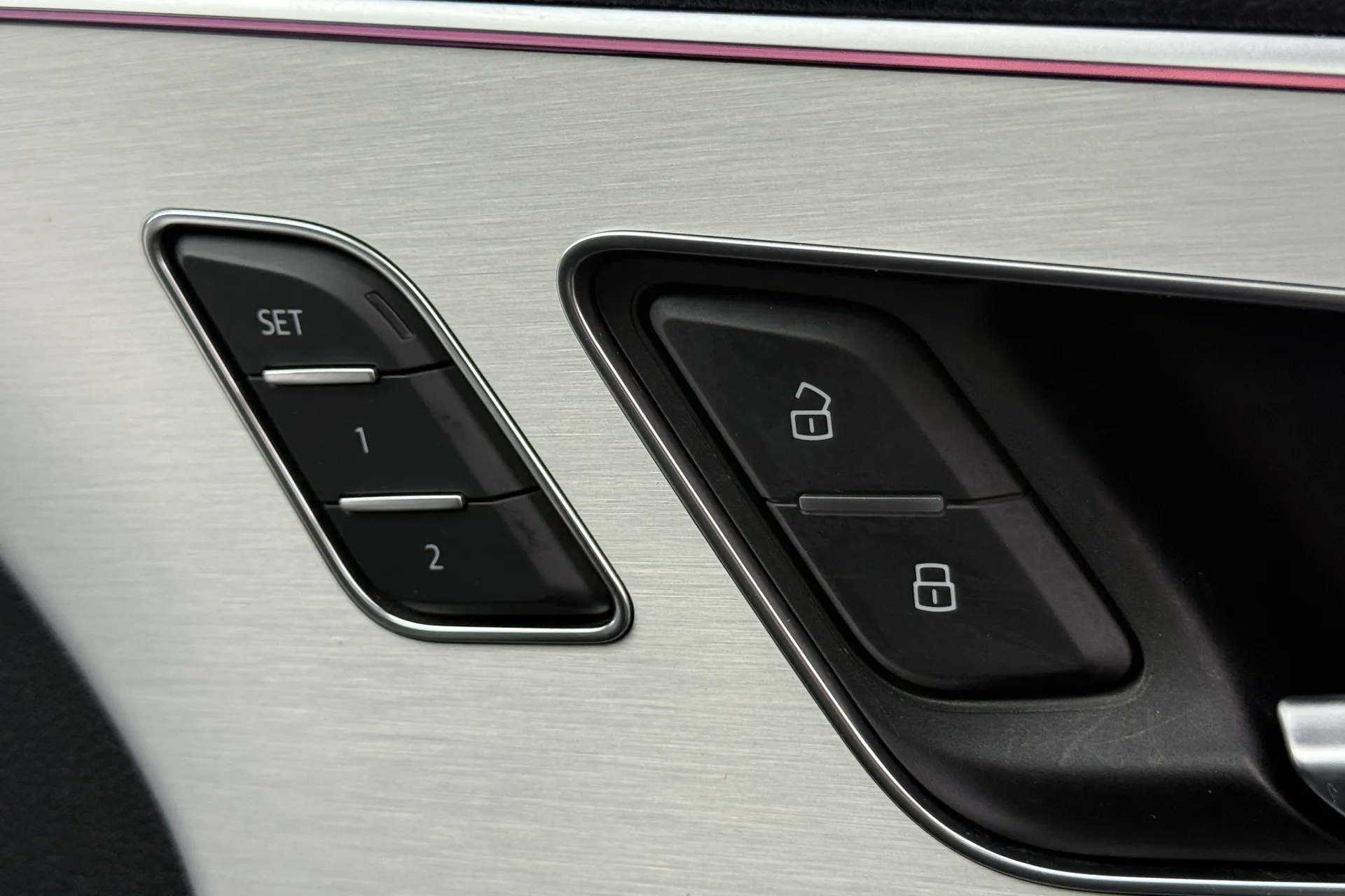 Audi Q7 thumbnail image number 23