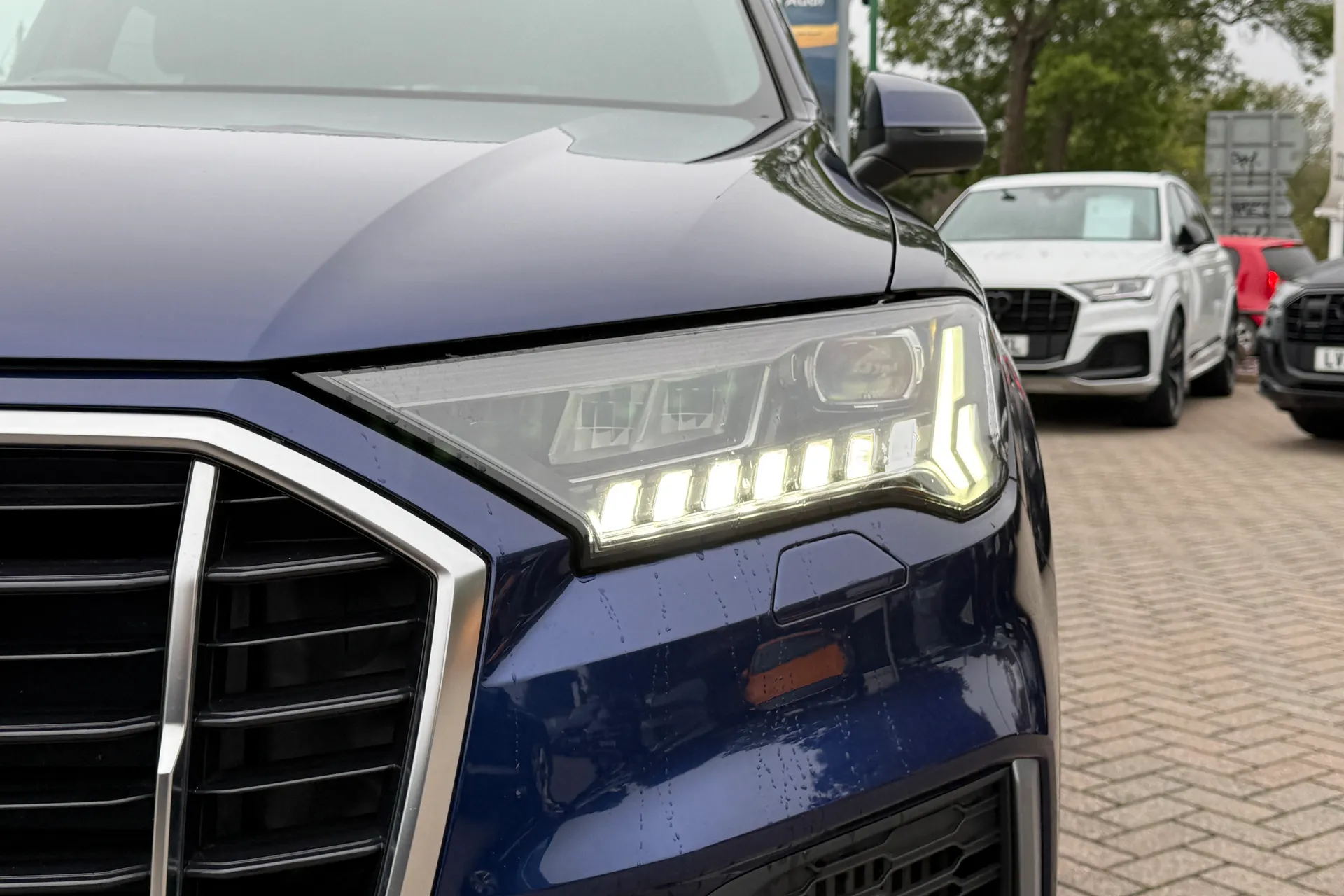Audi Q7 thumbnail image number 61