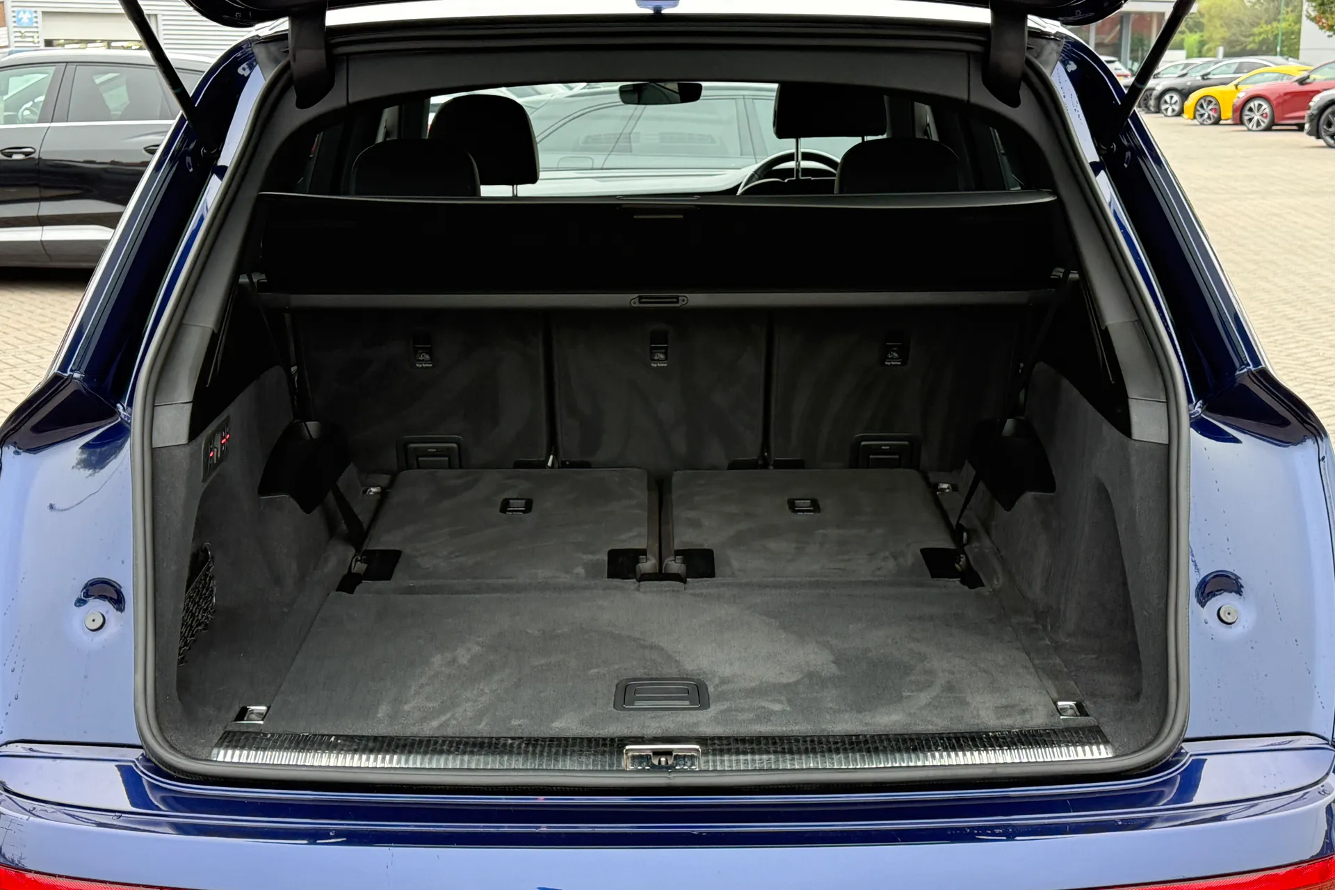 Audi Q7 thumbnail image number 42