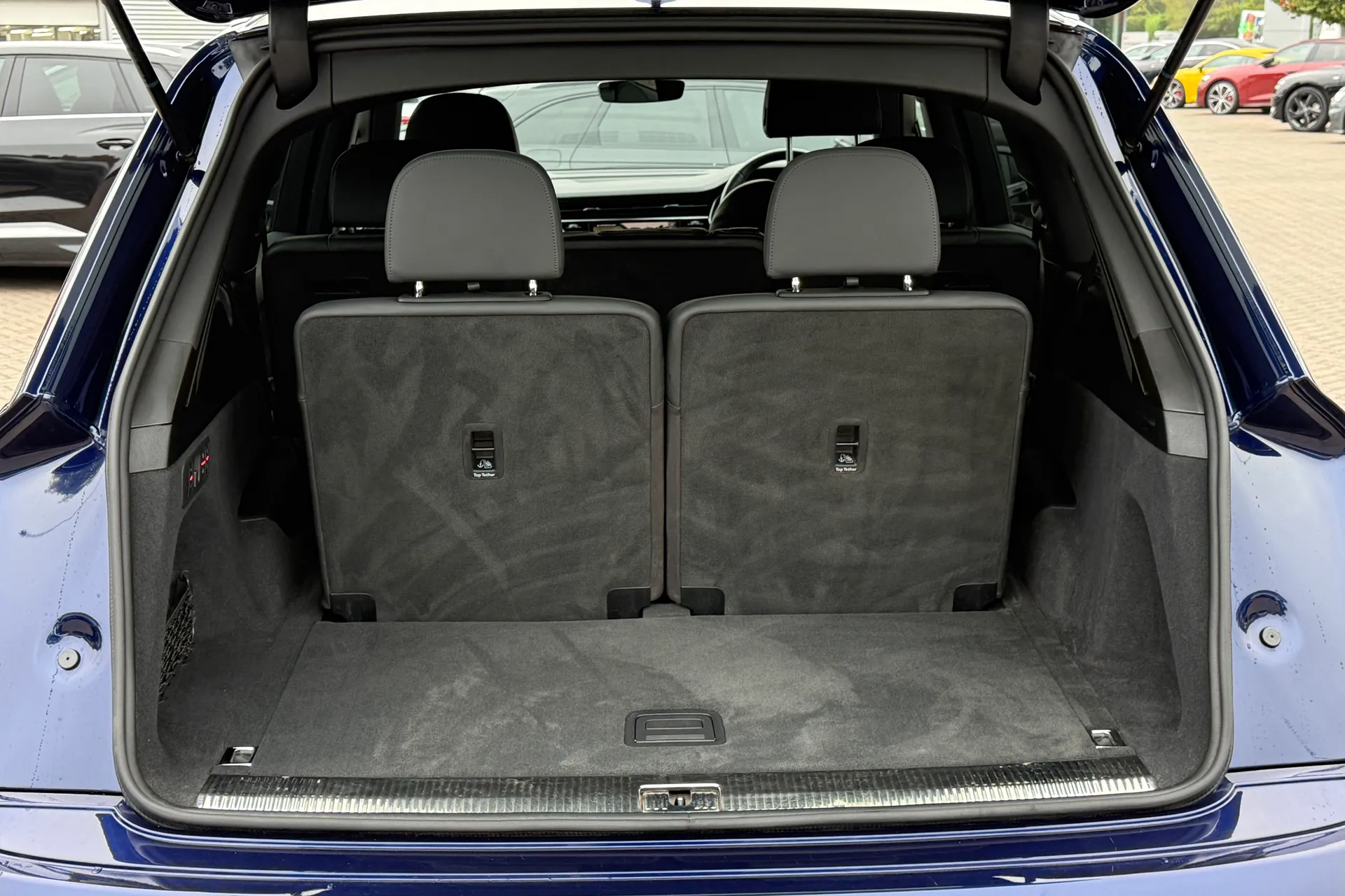 Audi Q7 thumbnail image number 43