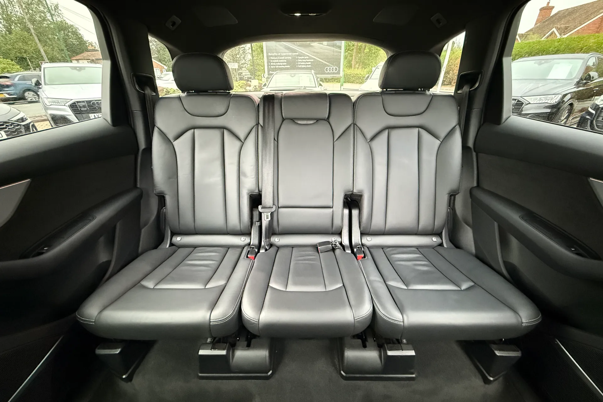 Audi Q7 thumbnail image number 45