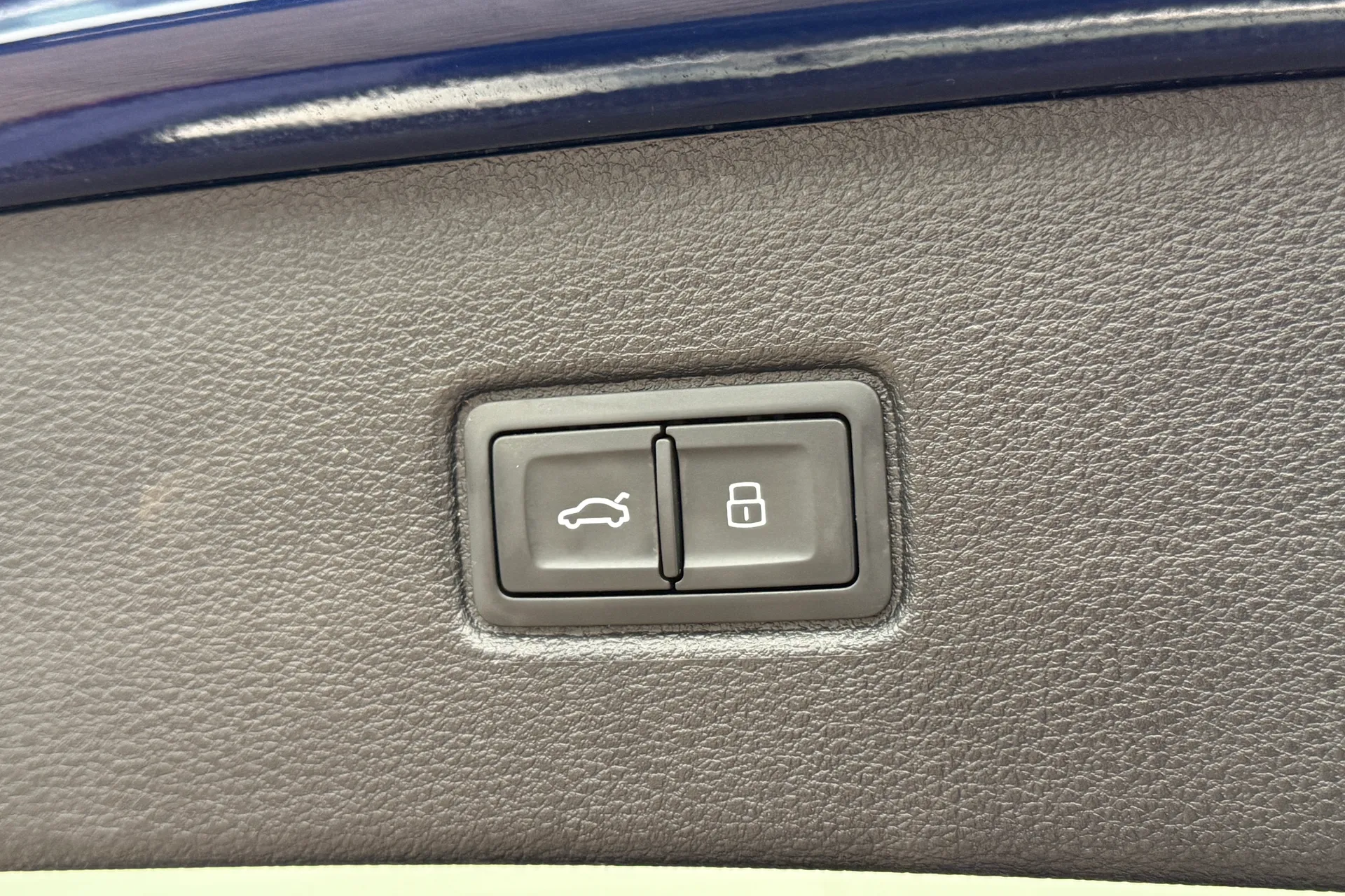 Audi Q7 thumbnail image number 44