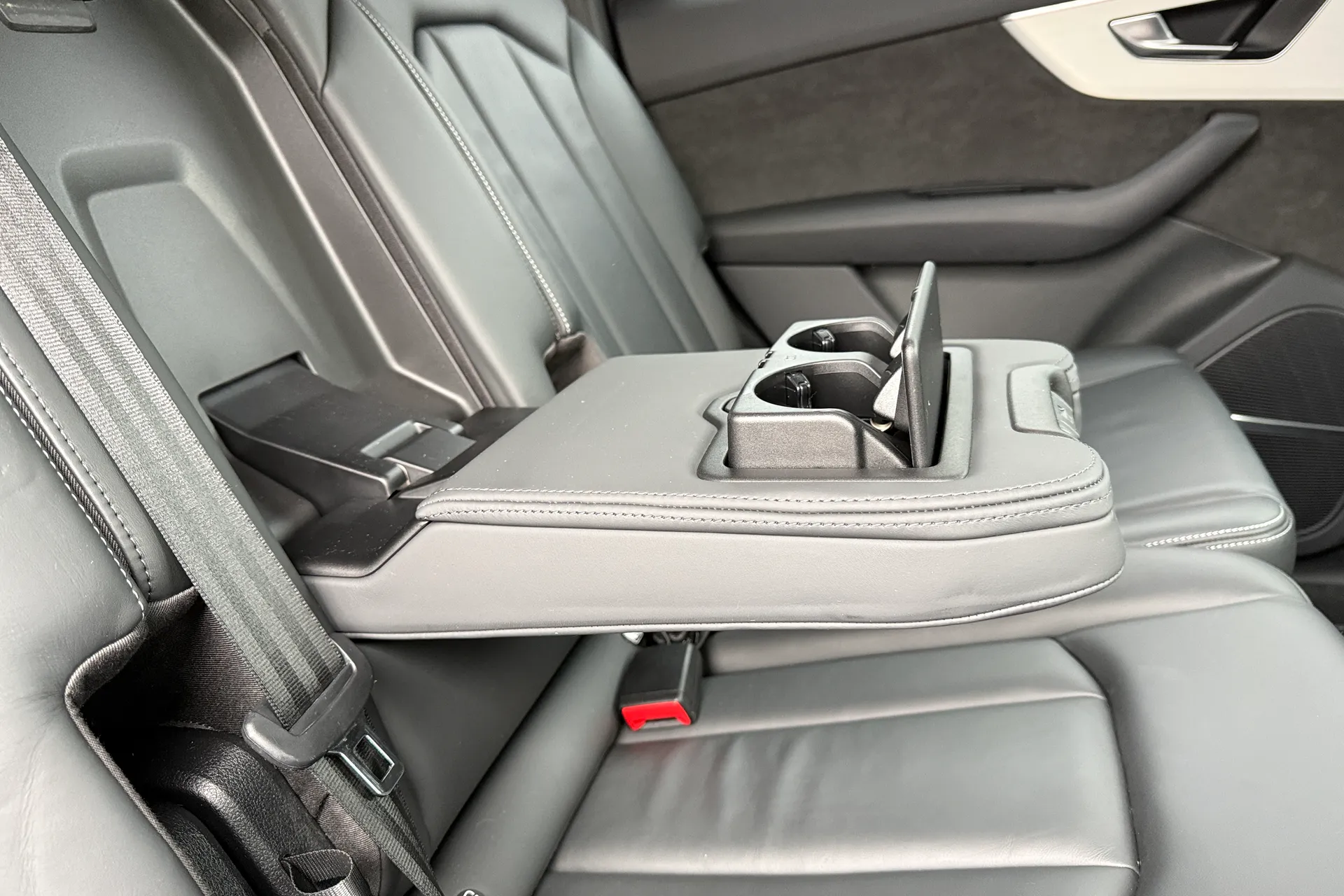 Audi Q7 thumbnail image number 53