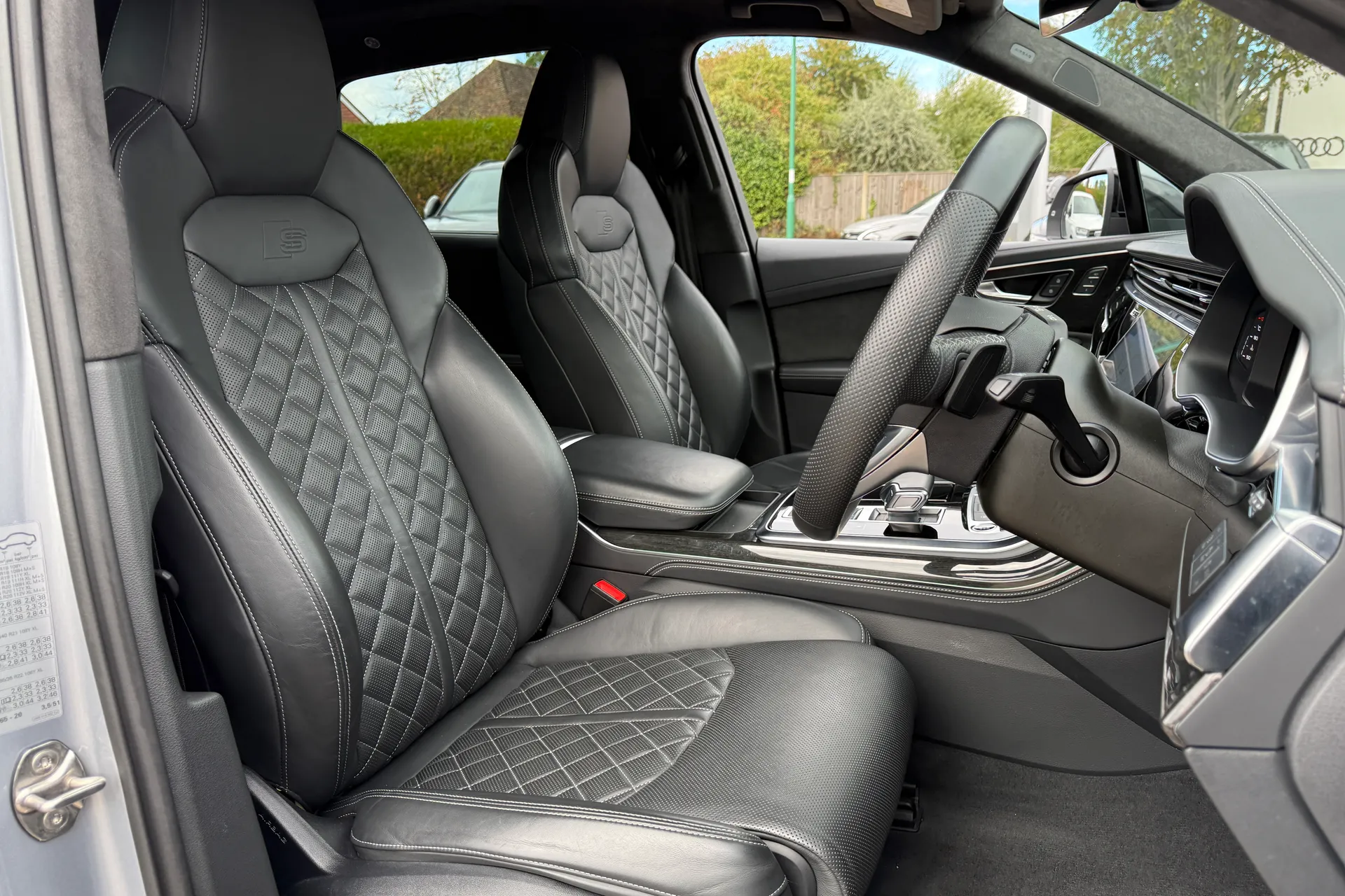 Audi Q7 thumbnail image number 33