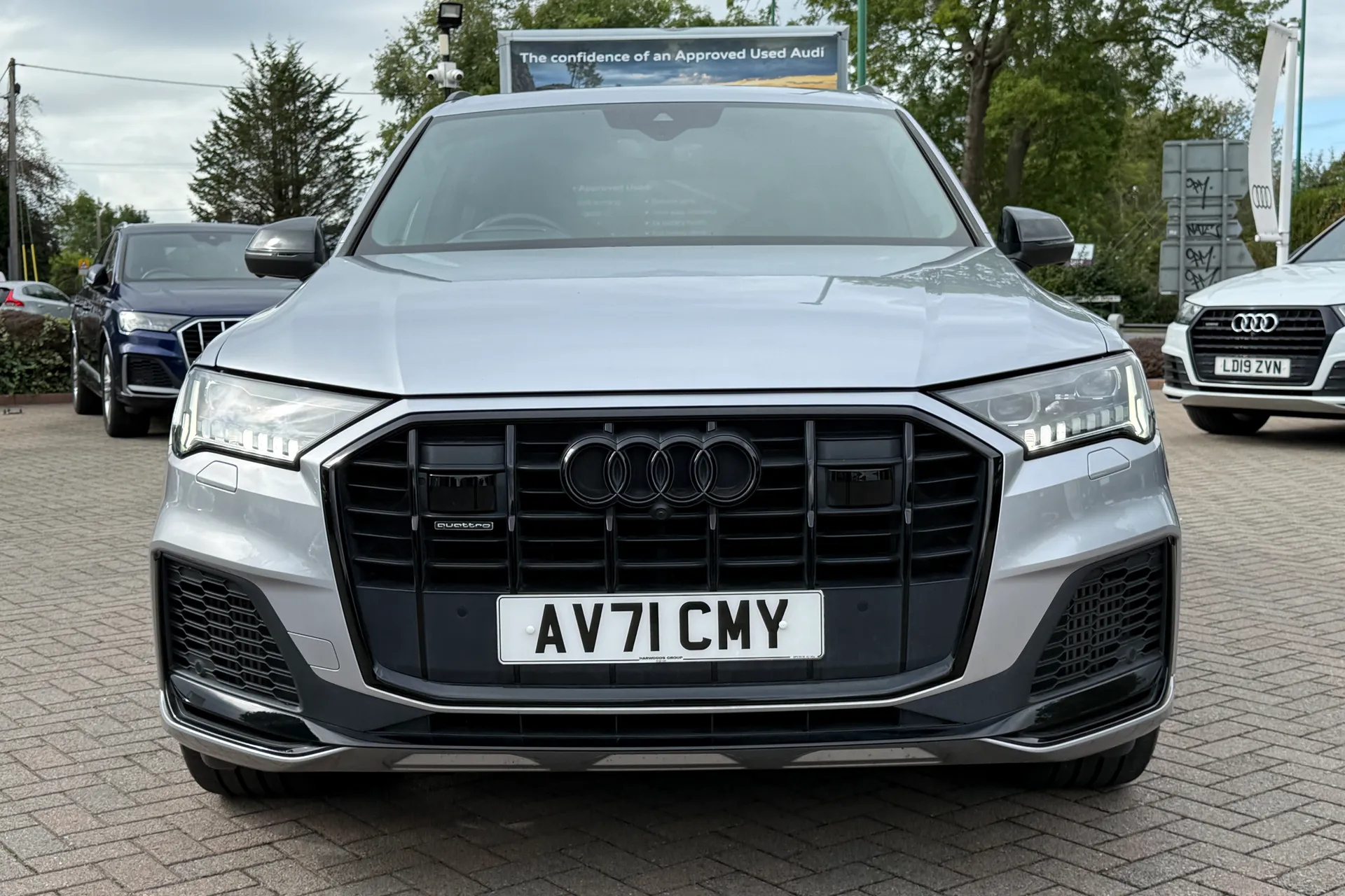 Audi Q7 thumbnail image number 31