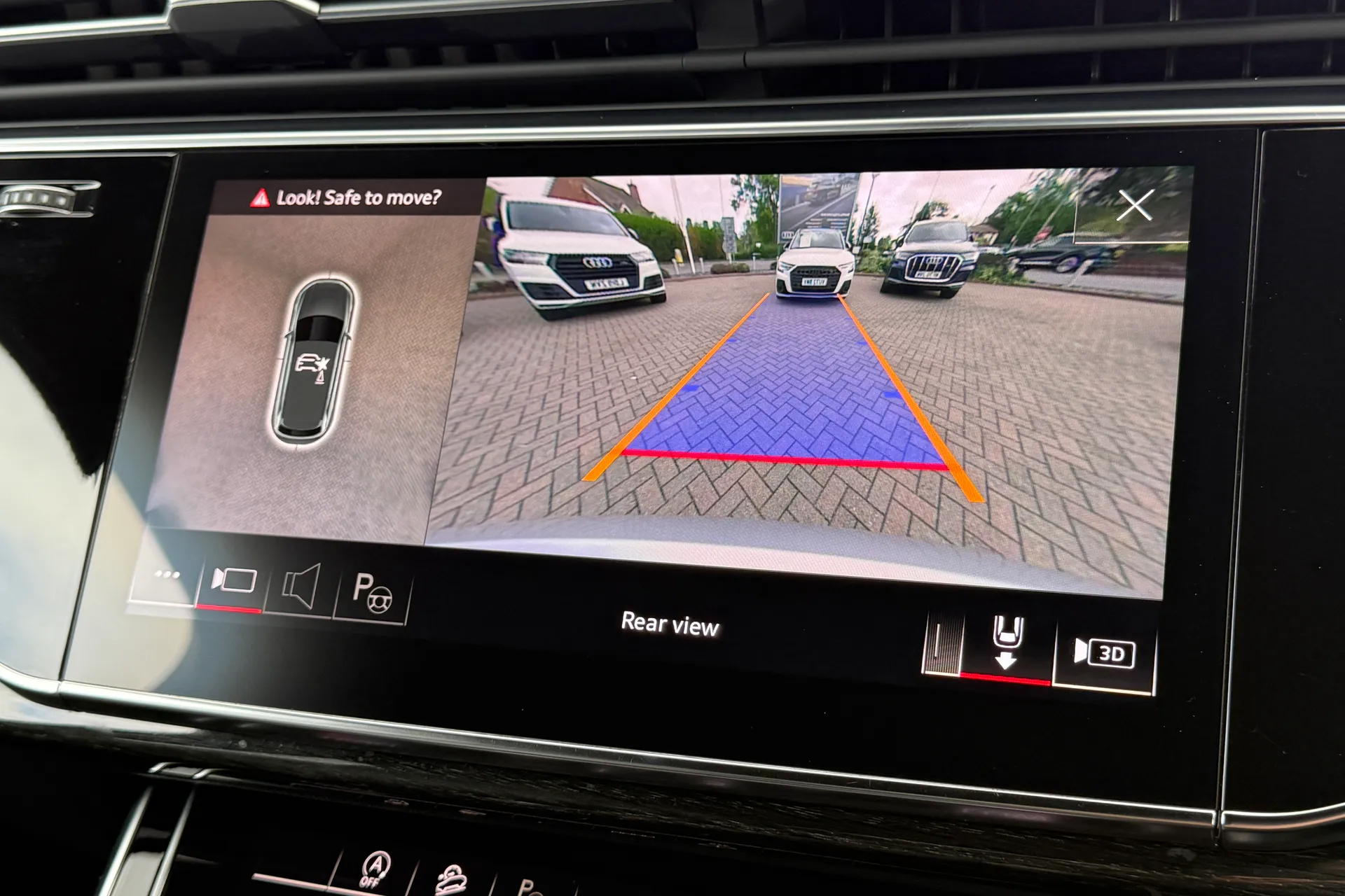 Audi Q7 thumbnail image number 4