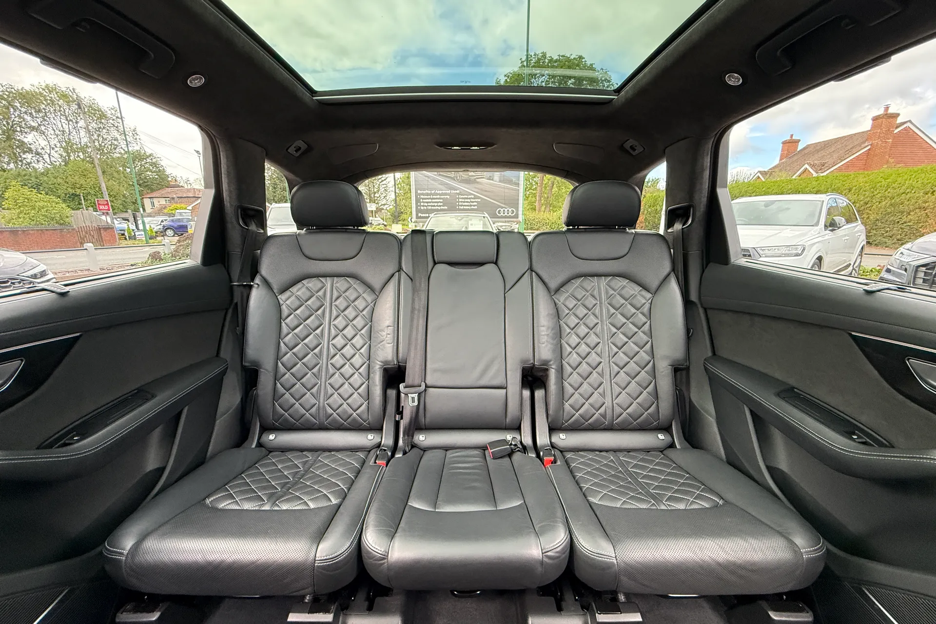 Audi Q7 thumbnail image number 8