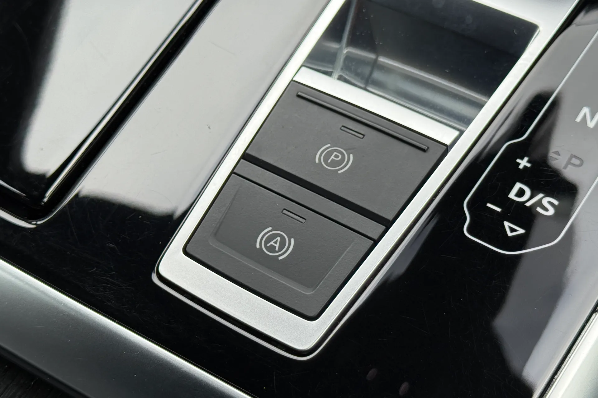 Audi Q7 thumbnail image number 50