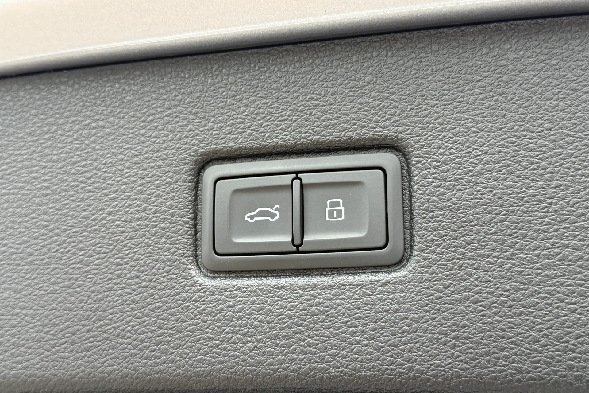 Audi Q7 thumbnail image number 46