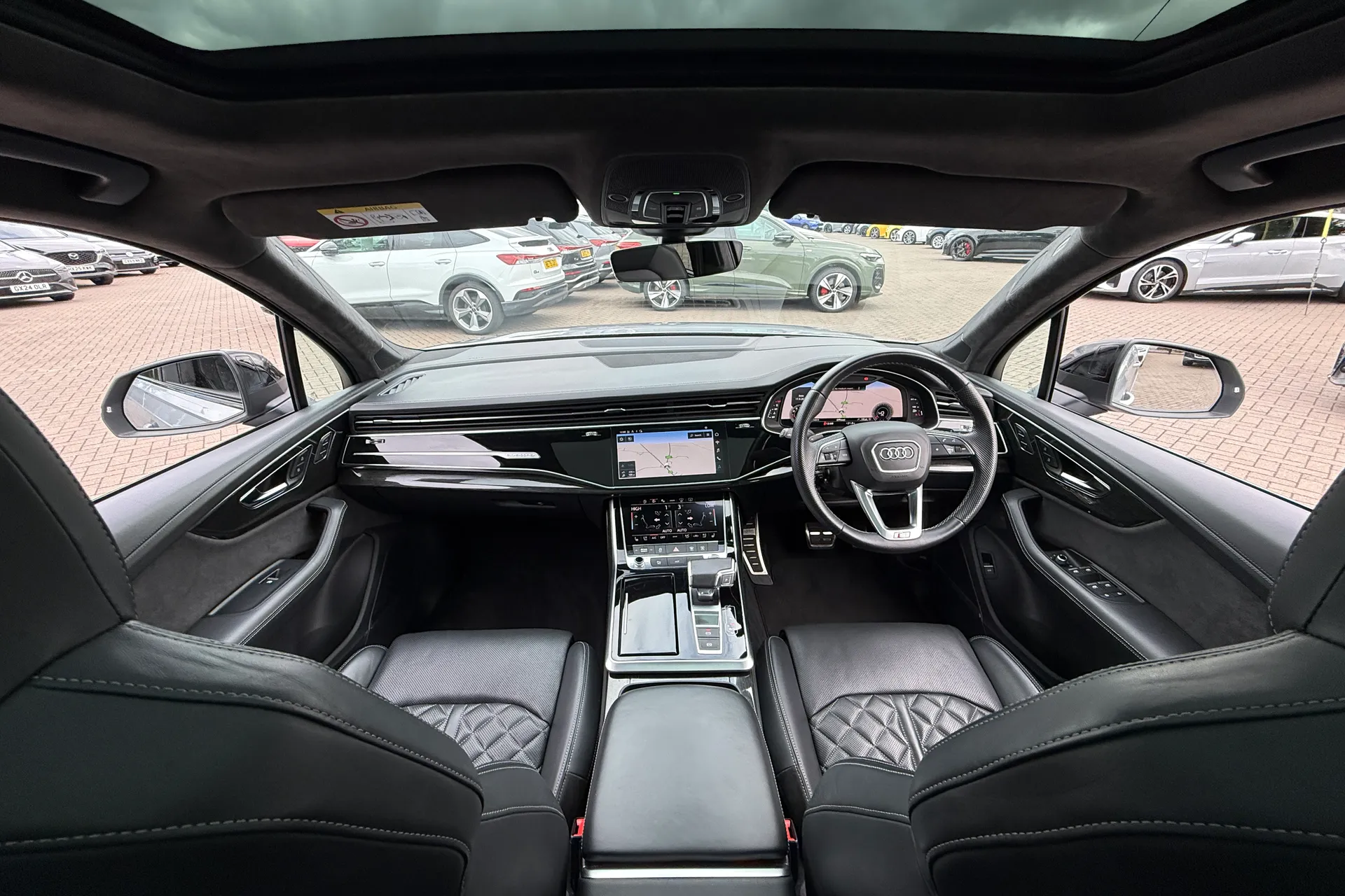 Audi Q7 thumbnail image number 3