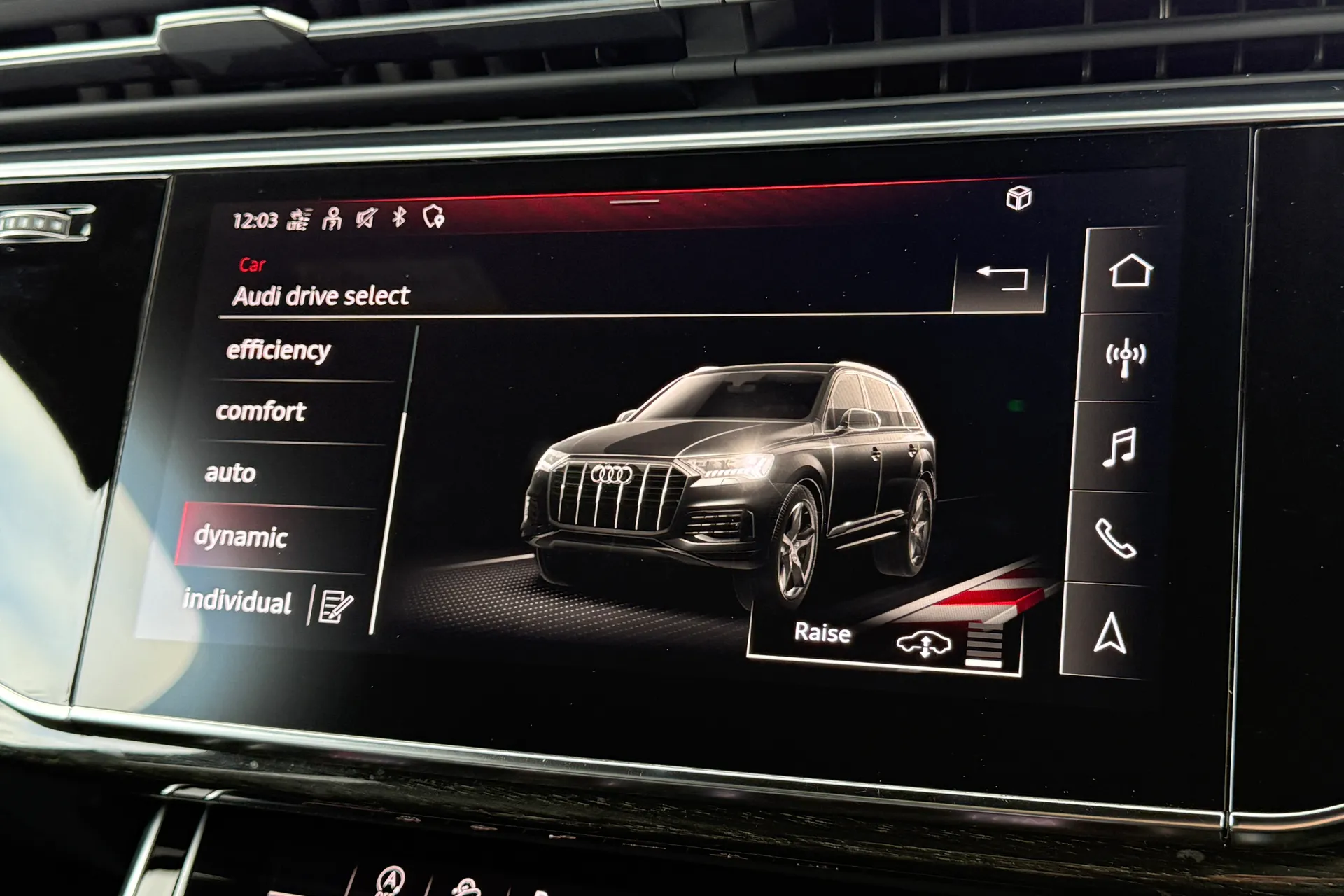 Audi Q7 thumbnail image number 12