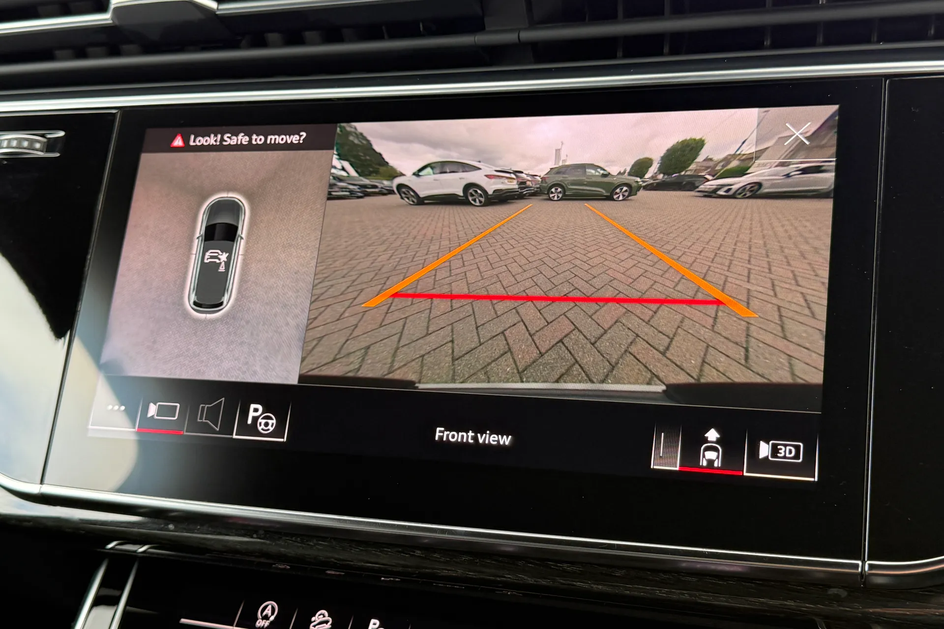Audi Q7 thumbnail image number 10