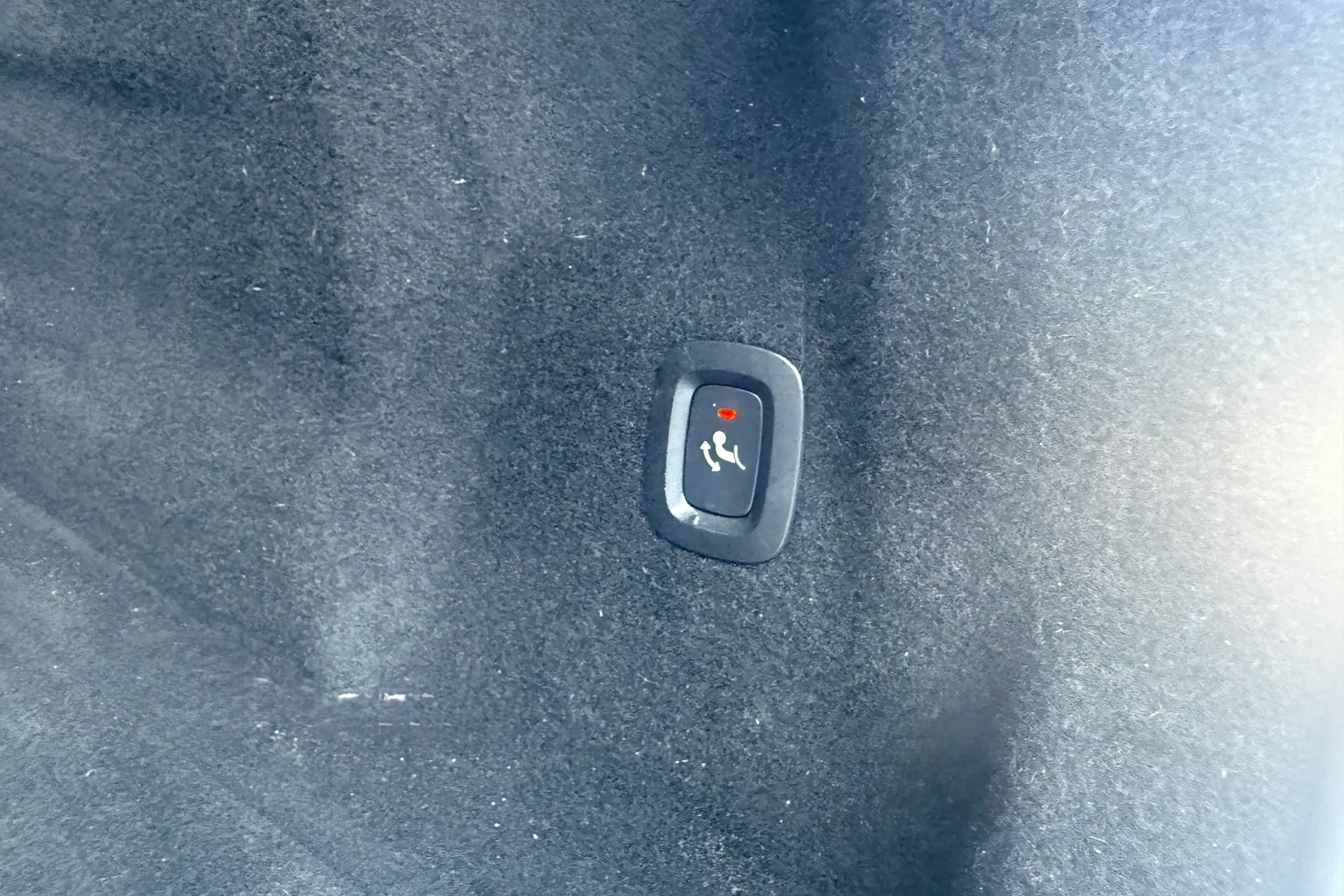 Volvo XC60 thumbnail image number 23