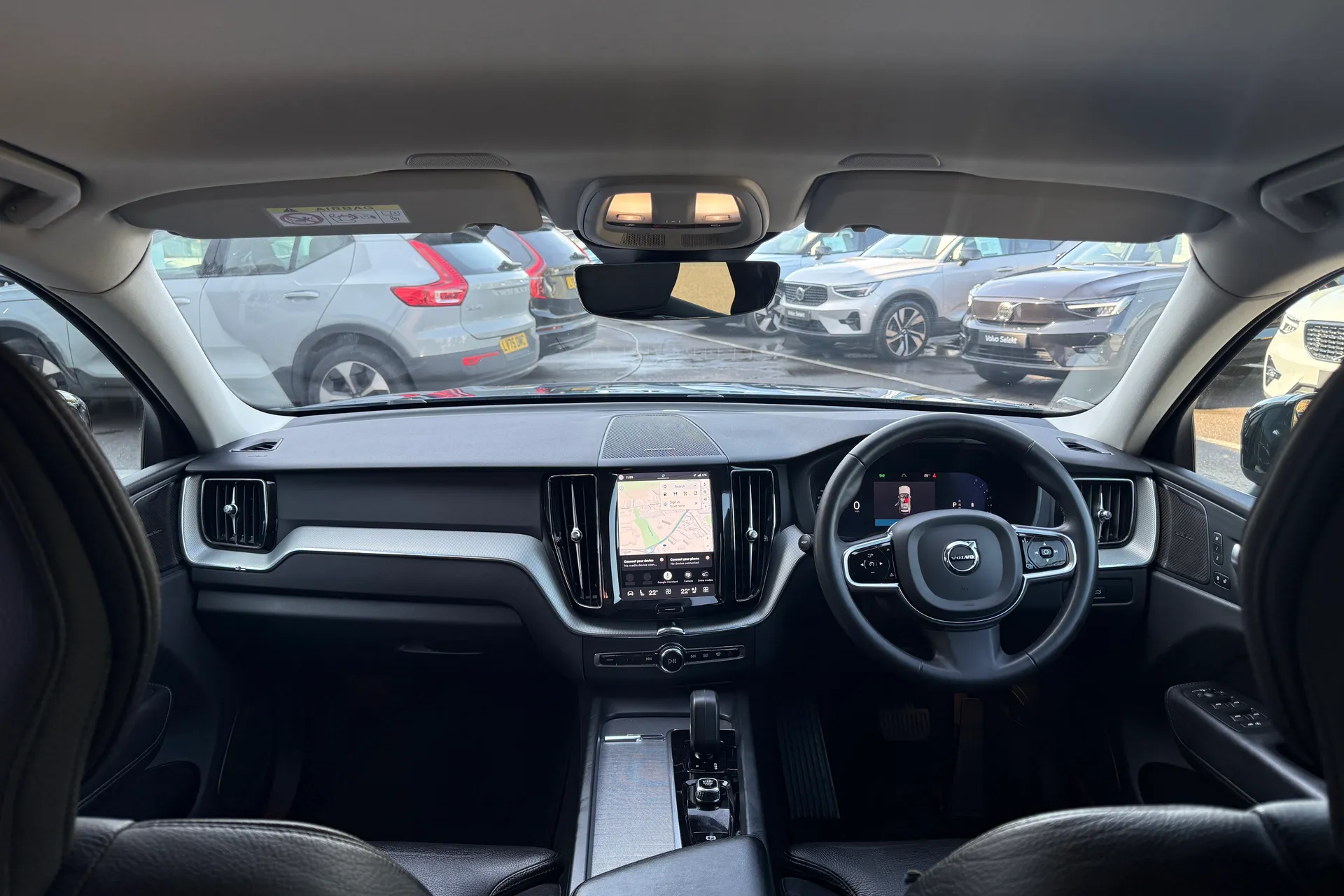 Volvo XC60 thumbnail image number 3