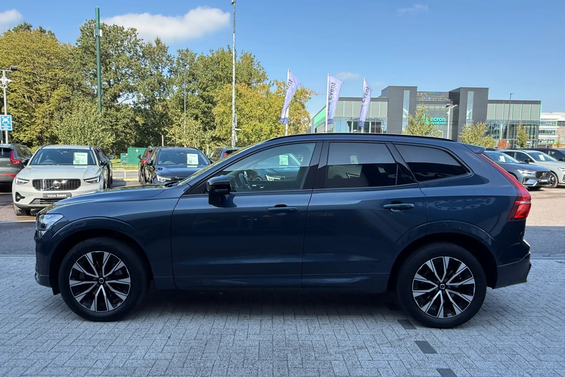 Volvo XC60 thumbnail image number 12