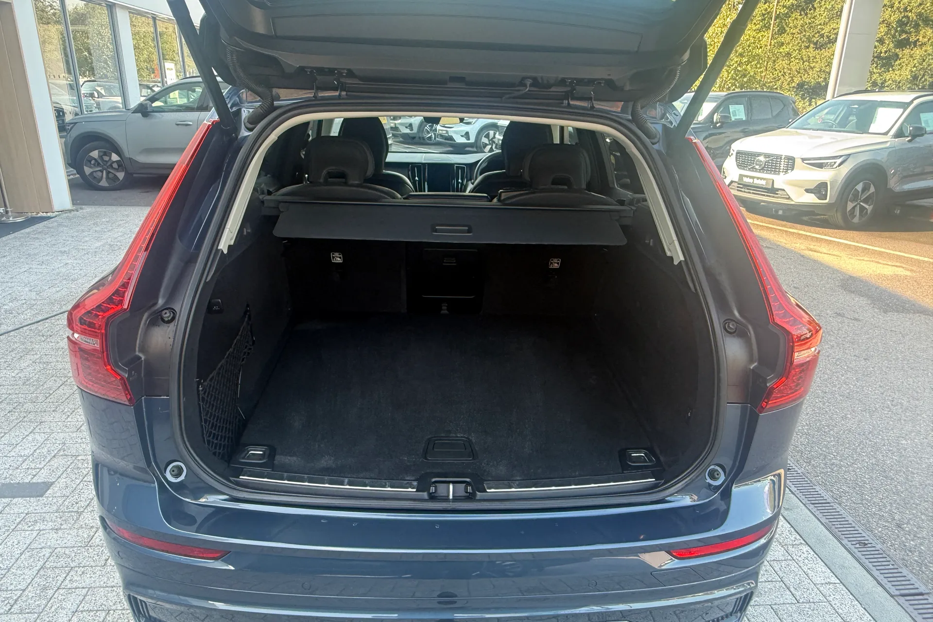 Volvo XC60 thumbnail image number 21
