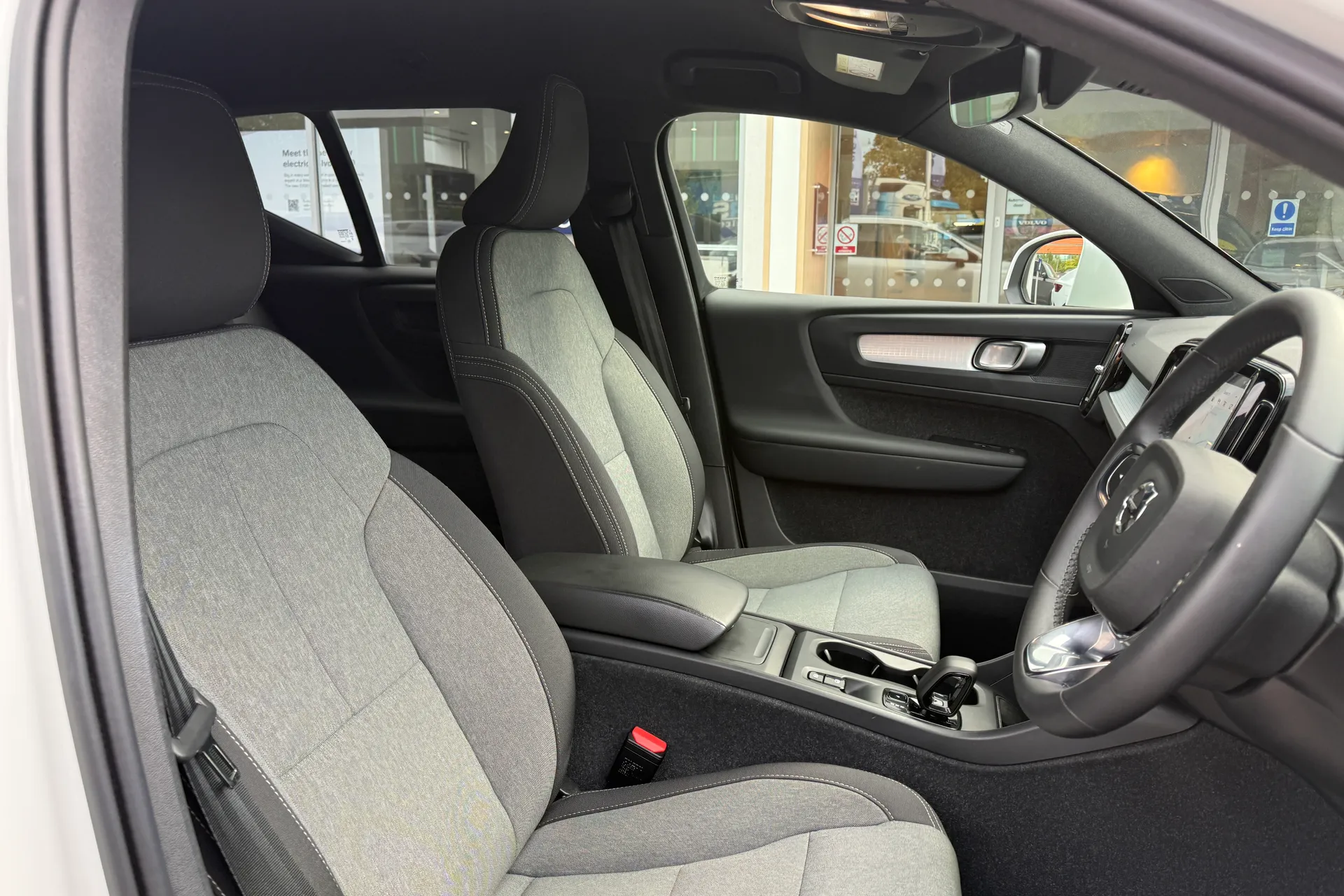 Volvo XC40 thumbnail image number 26