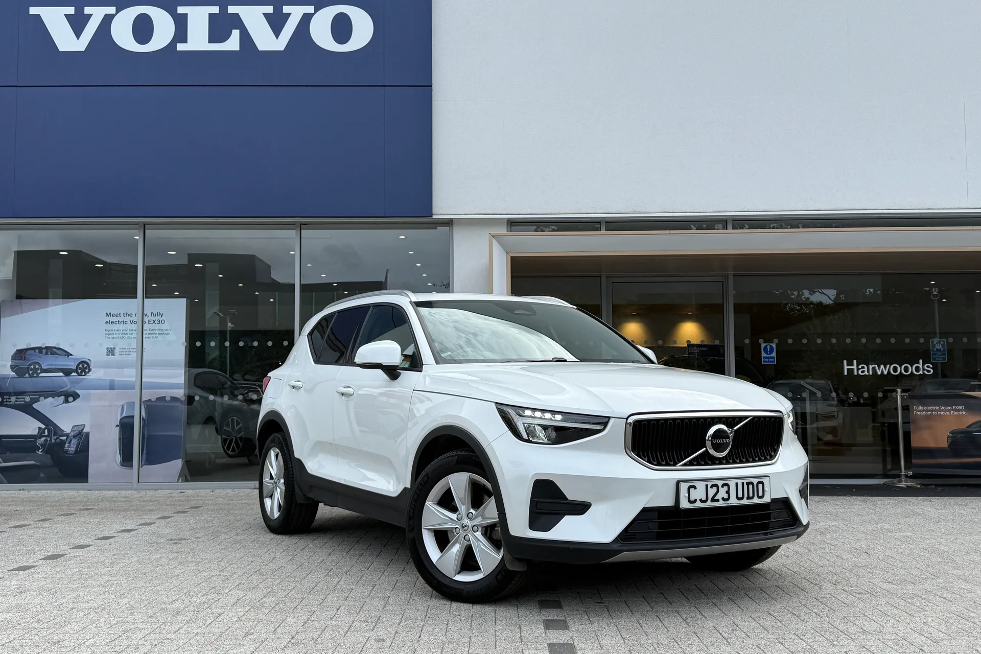 Volvo XC40 focused image