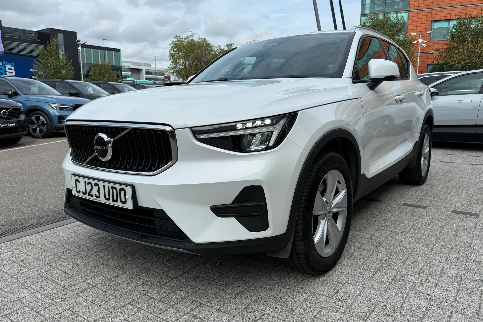 Volvo XC40 thumbnail image number 12