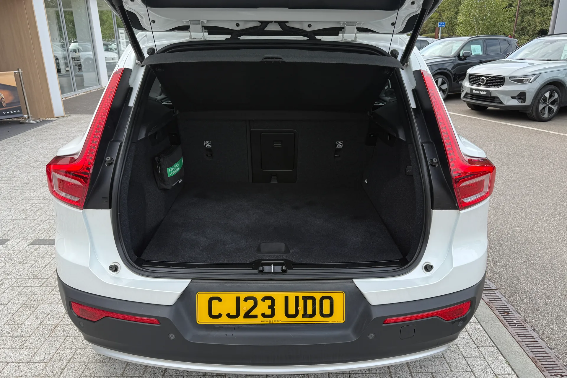 Volvo XC40 thumbnail image number 20