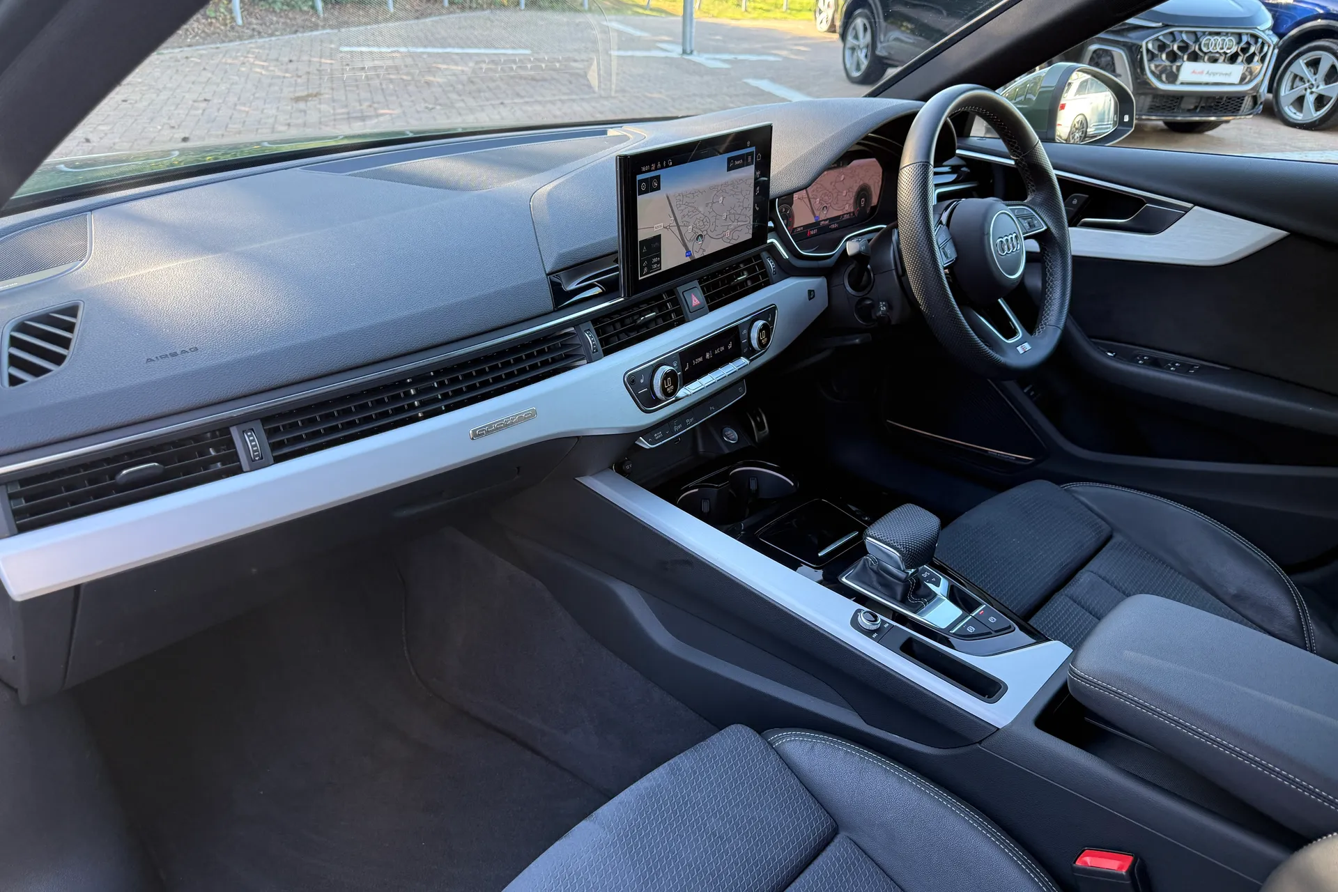 Audi A4 thumbnail image number 45