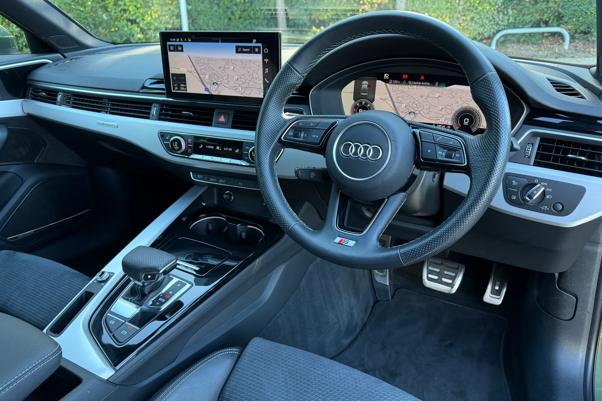 Audi A4 thumbnail image number 22
