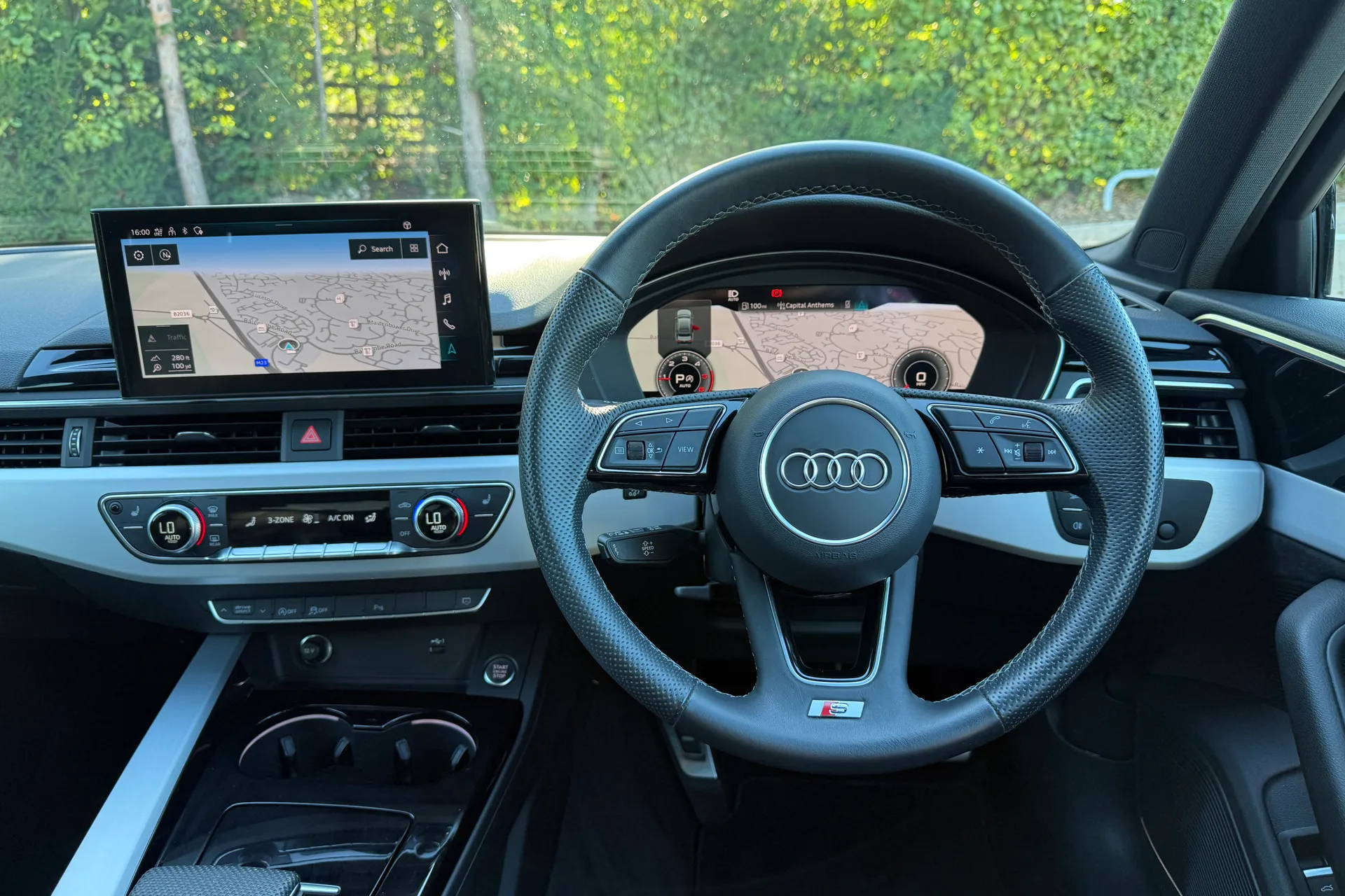 Audi A4 thumbnail image number 35