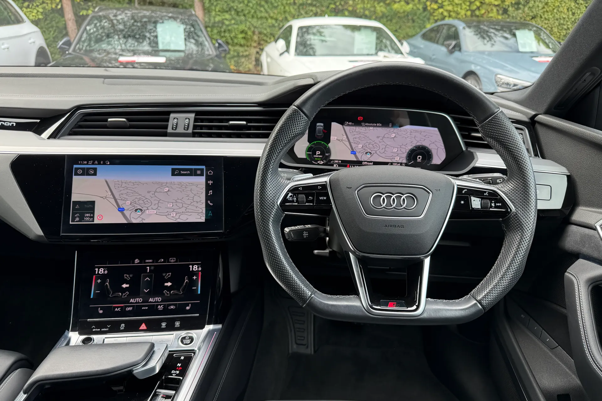 Audi e-tron thumbnail image number 35