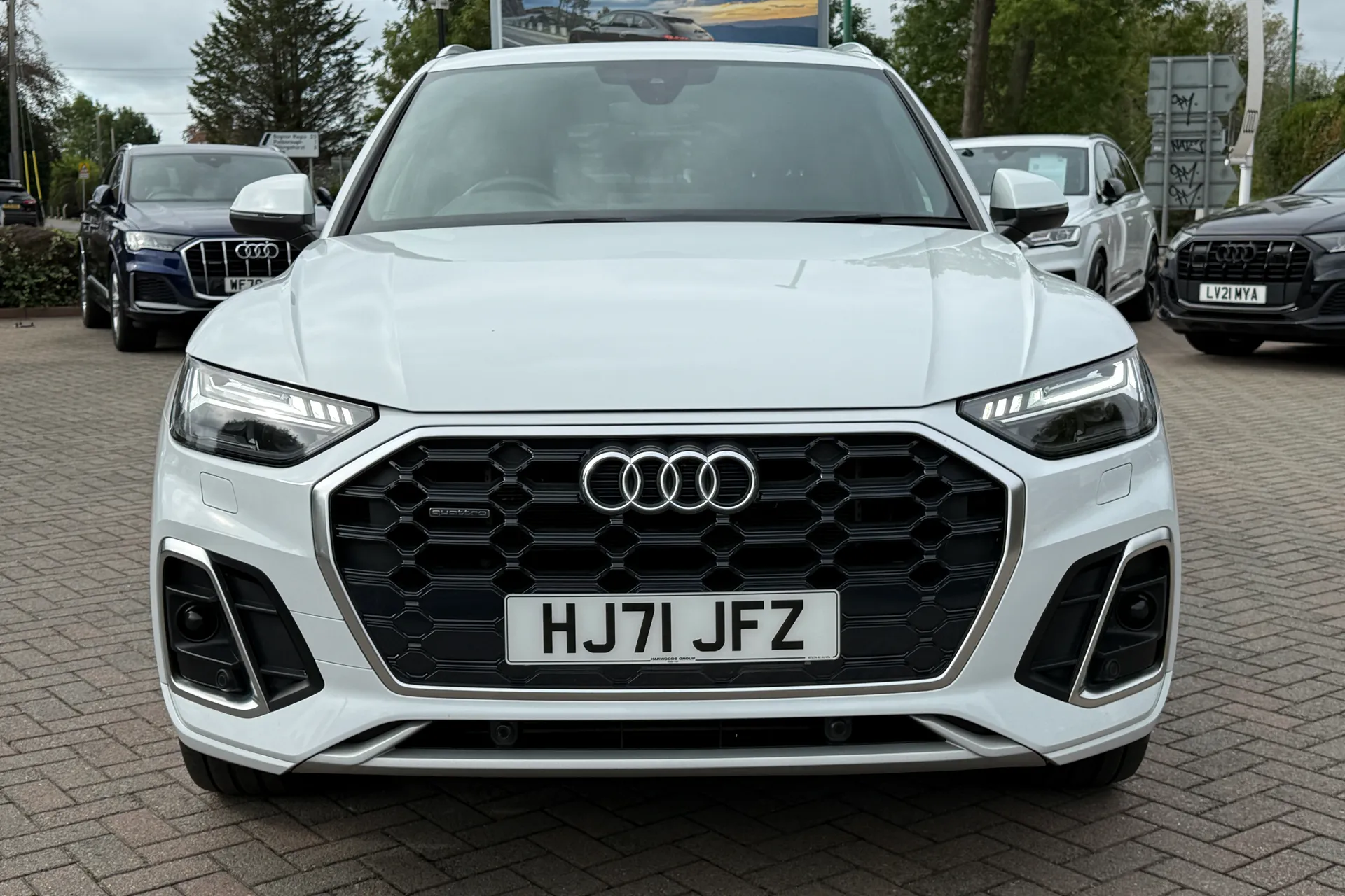 Audi Q5 thumbnail image number 26