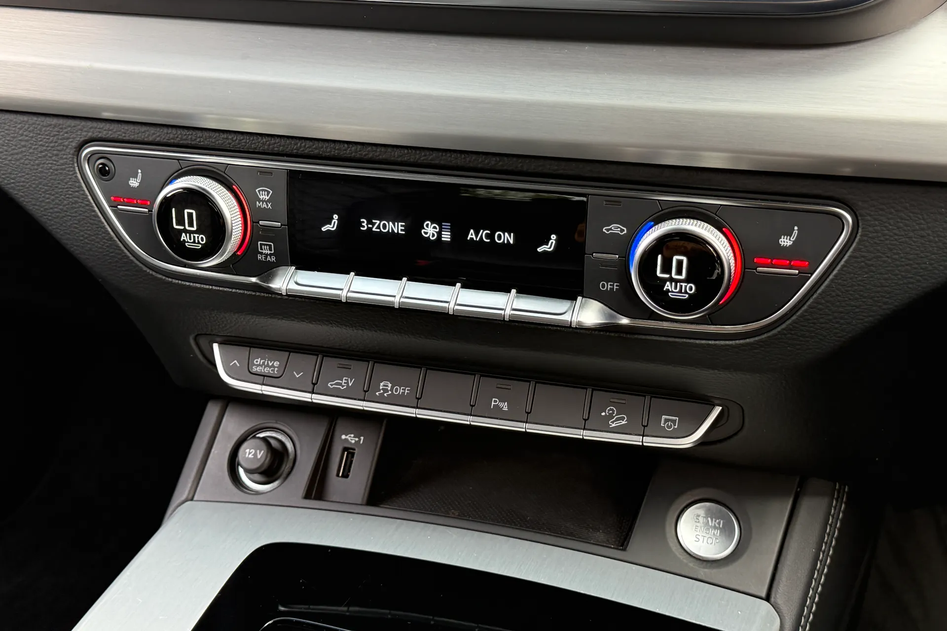 Audi Q5 thumbnail image number 16