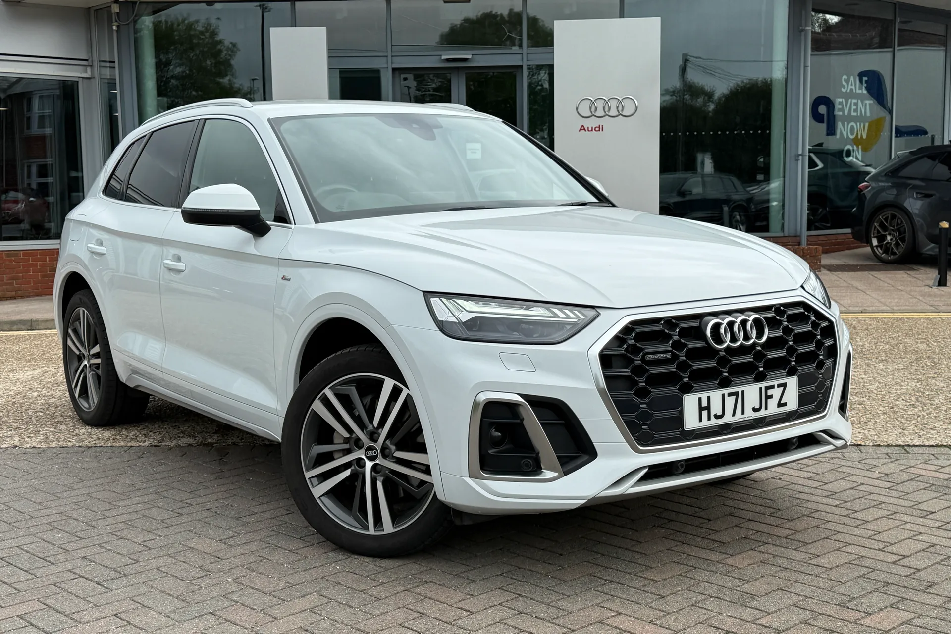 Audi Q5 thumbnail image number 25