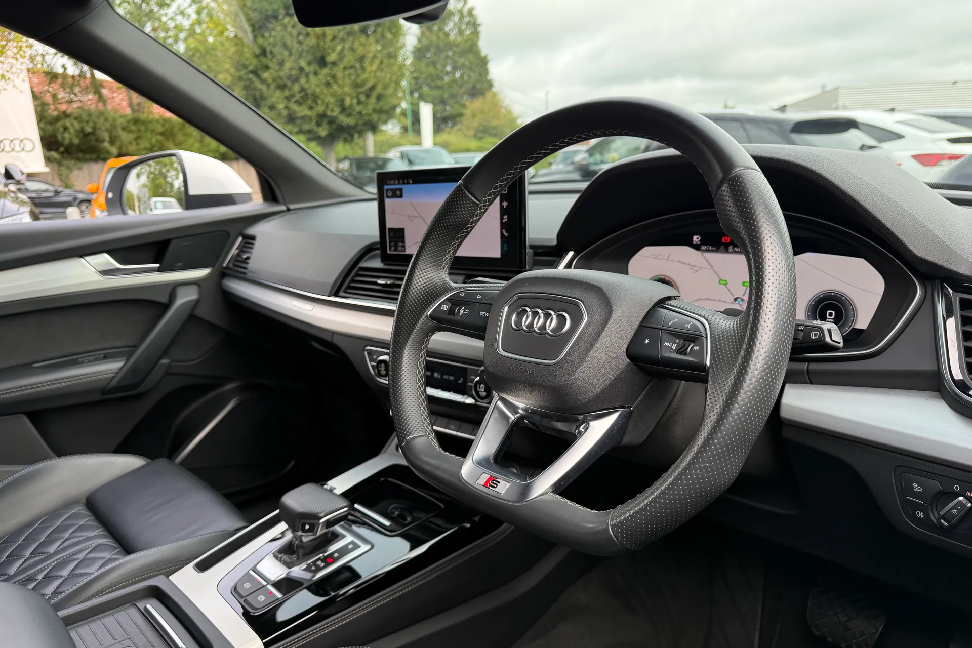Audi Q5 thumbnail image number 29