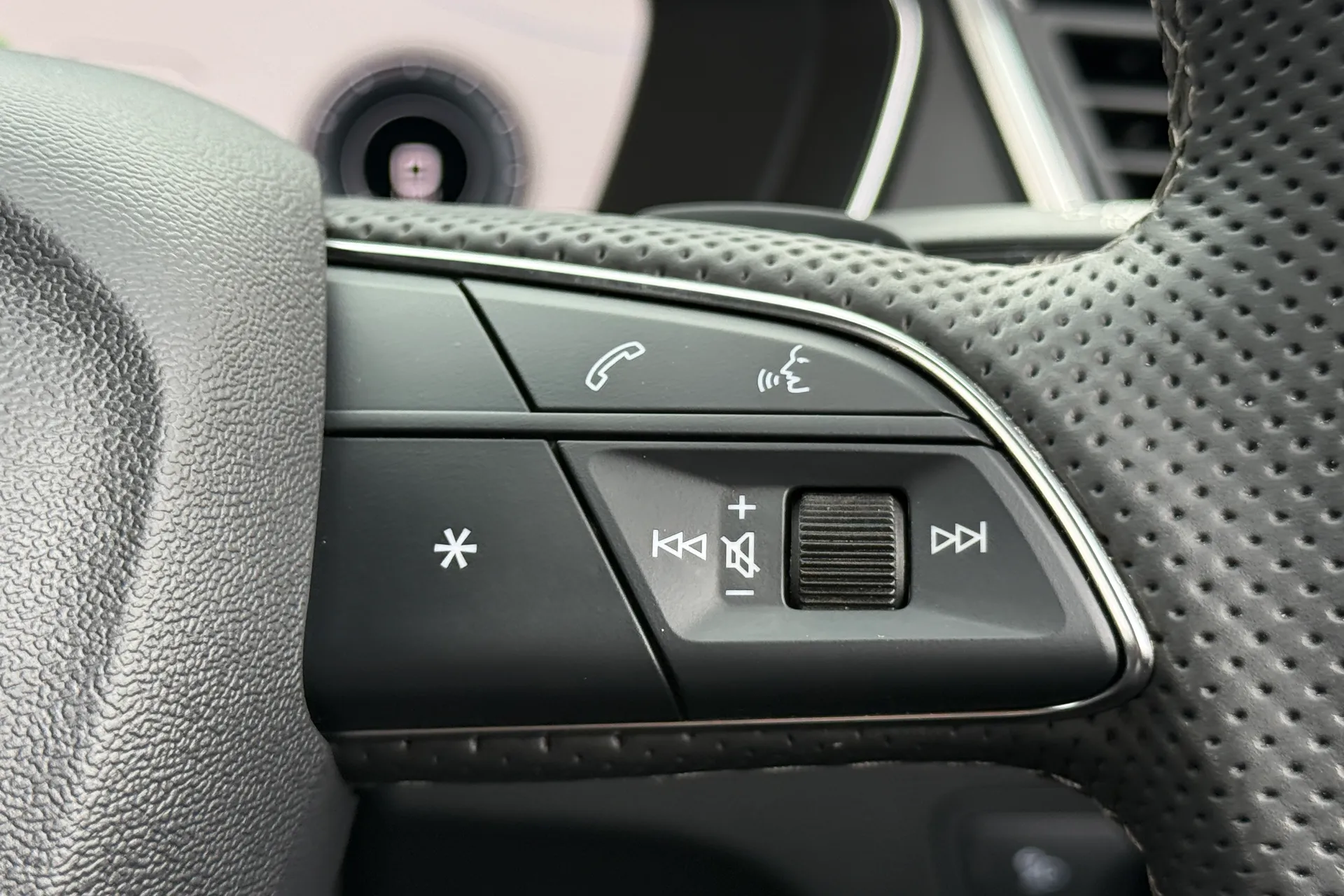 Audi Q5 thumbnail image number 26