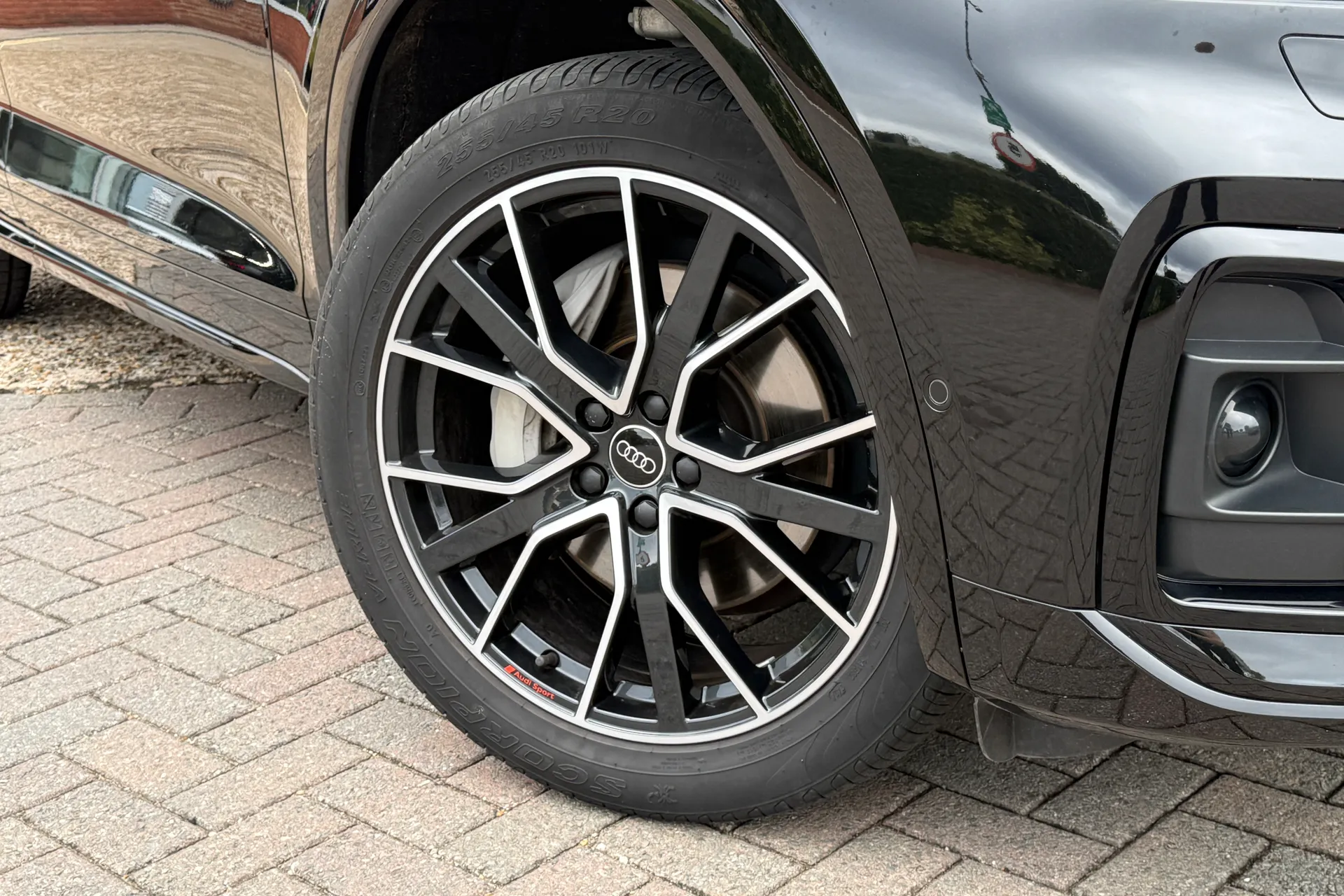 Audi Q5 thumbnail image number 7