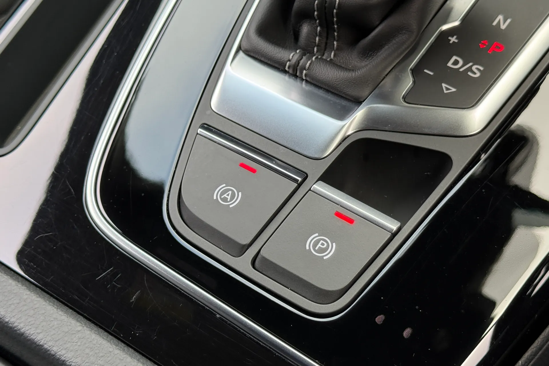 Audi Q5 thumbnail image number 44