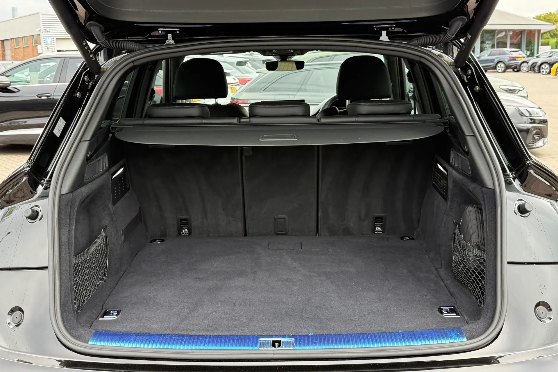 Audi Q5 thumbnail image number 39