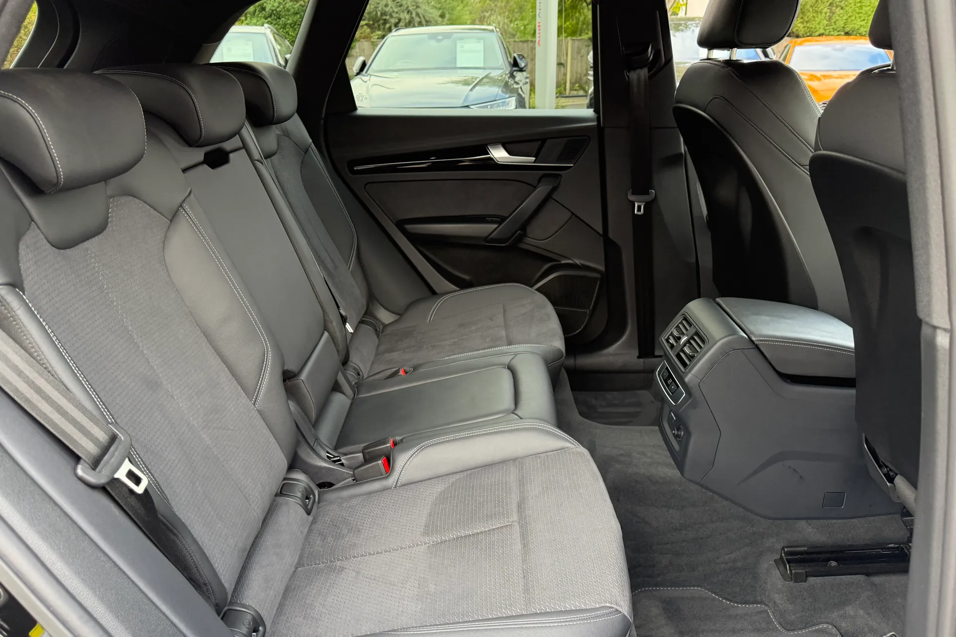Audi Q5 thumbnail image number 48