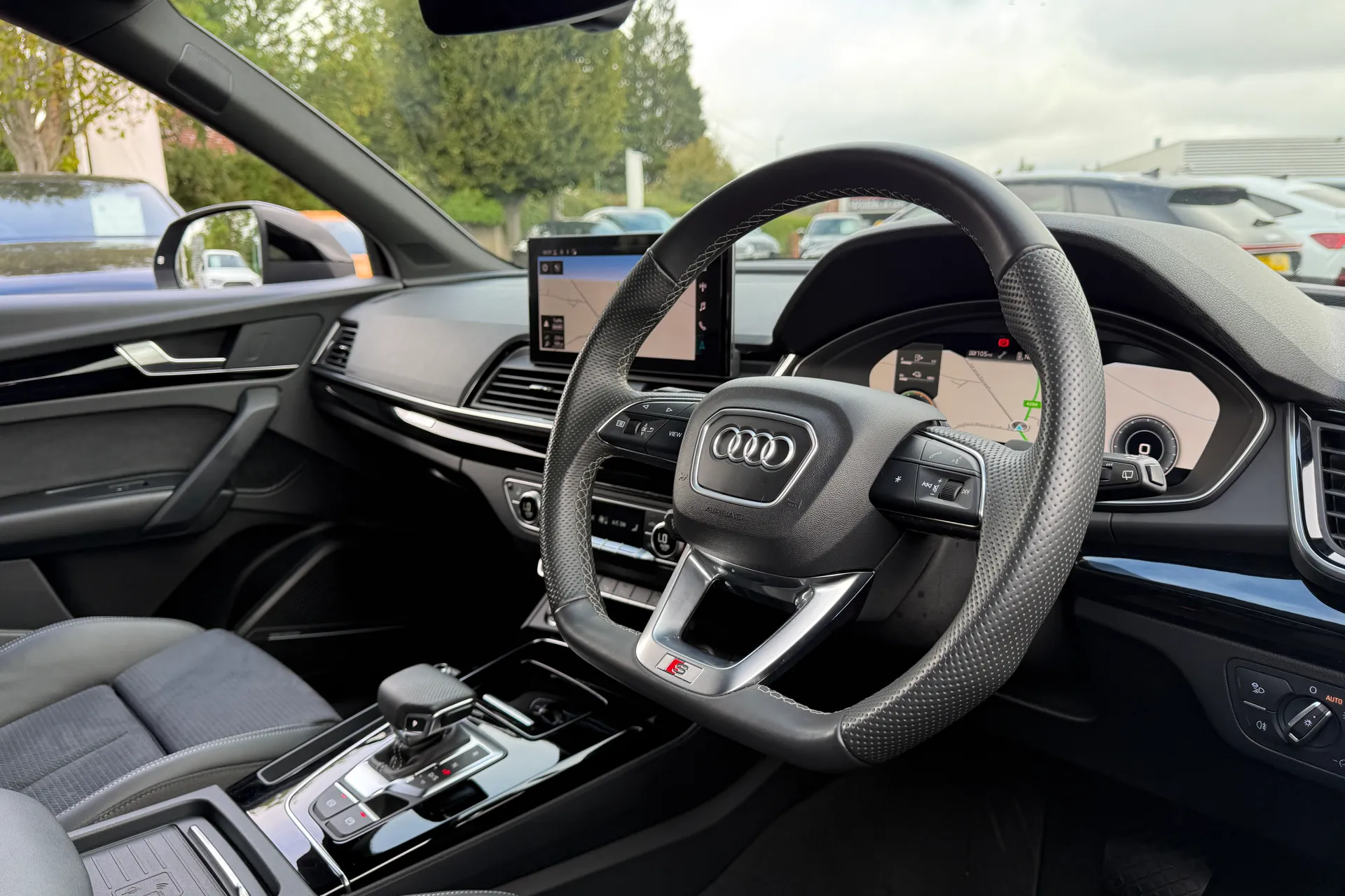 Audi Q5 thumbnail image number 32