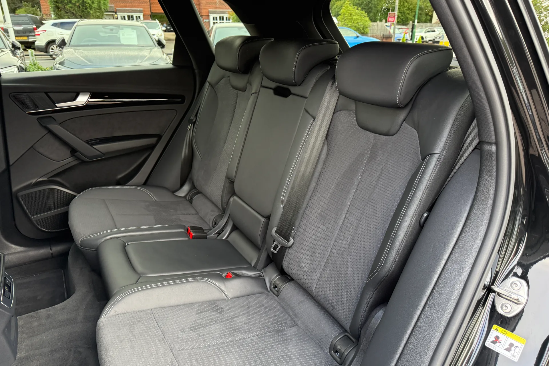 Audi Q5 thumbnail image number 46