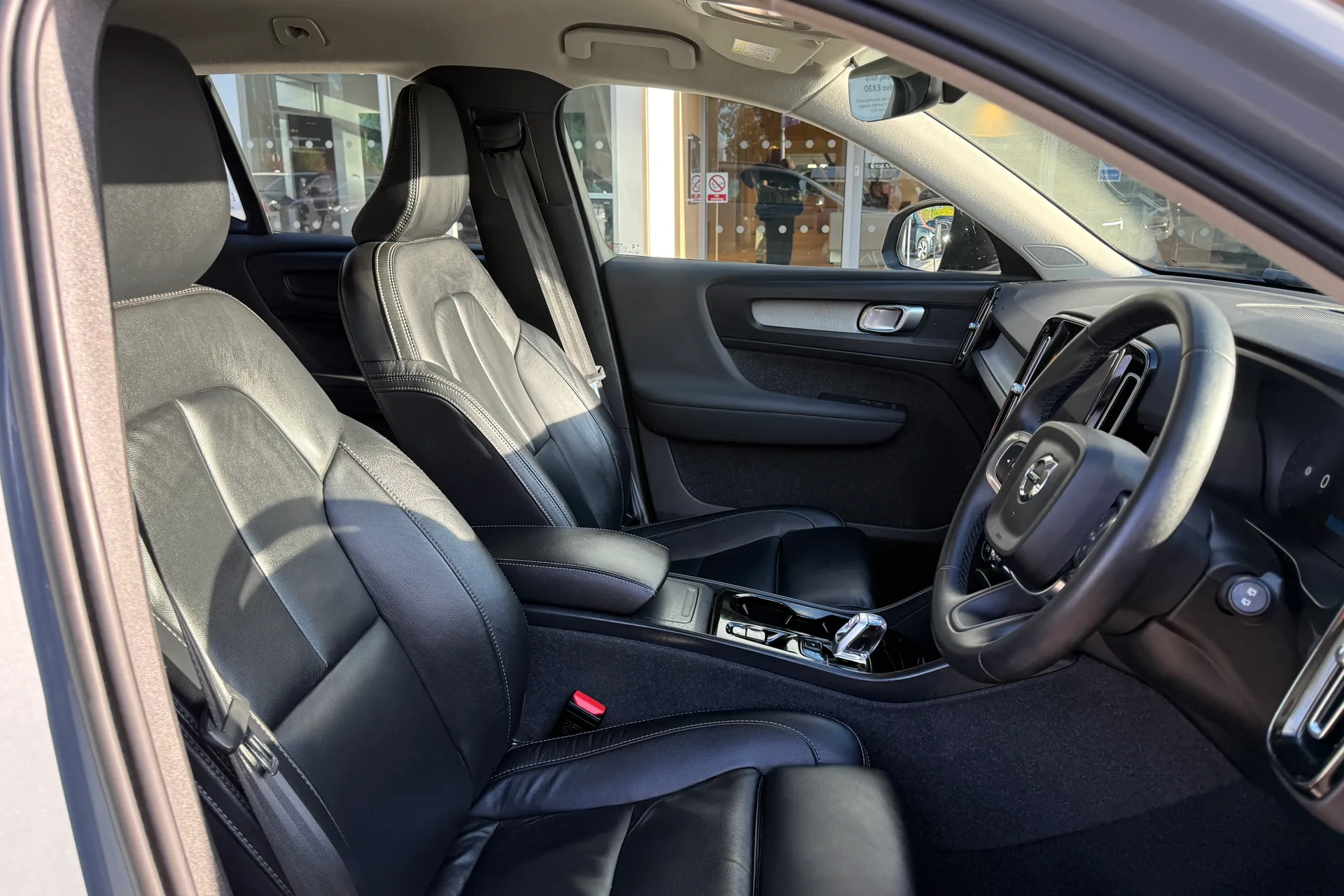 Volvo XC40 thumbnail image number 26