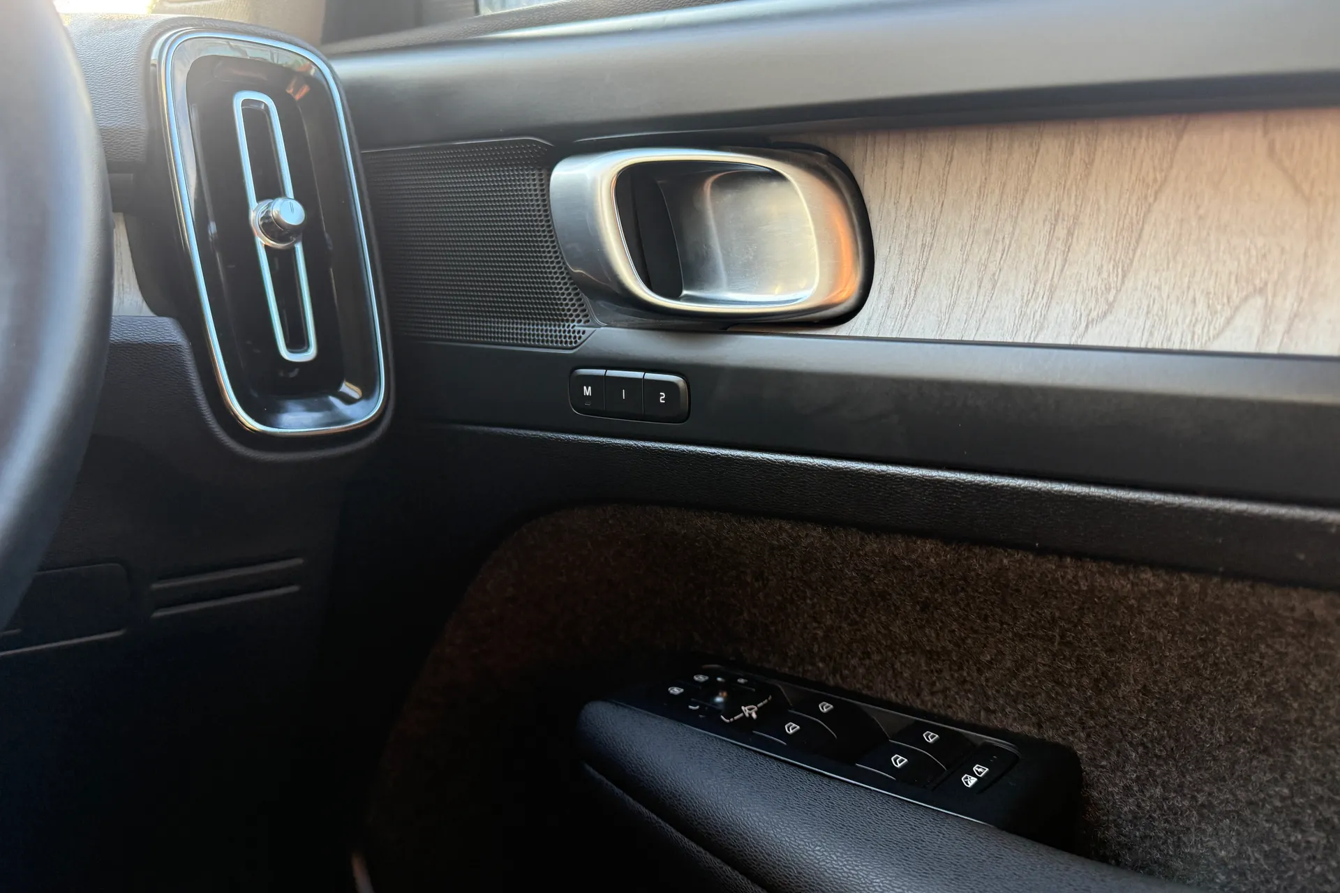 Volvo XC40 thumbnail image number 38